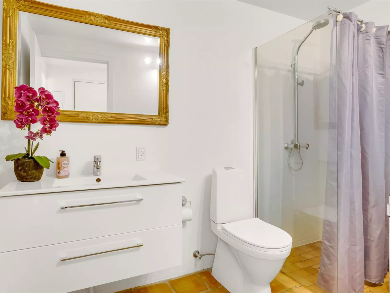 "Nis" - 900m from the sea-Drinnen