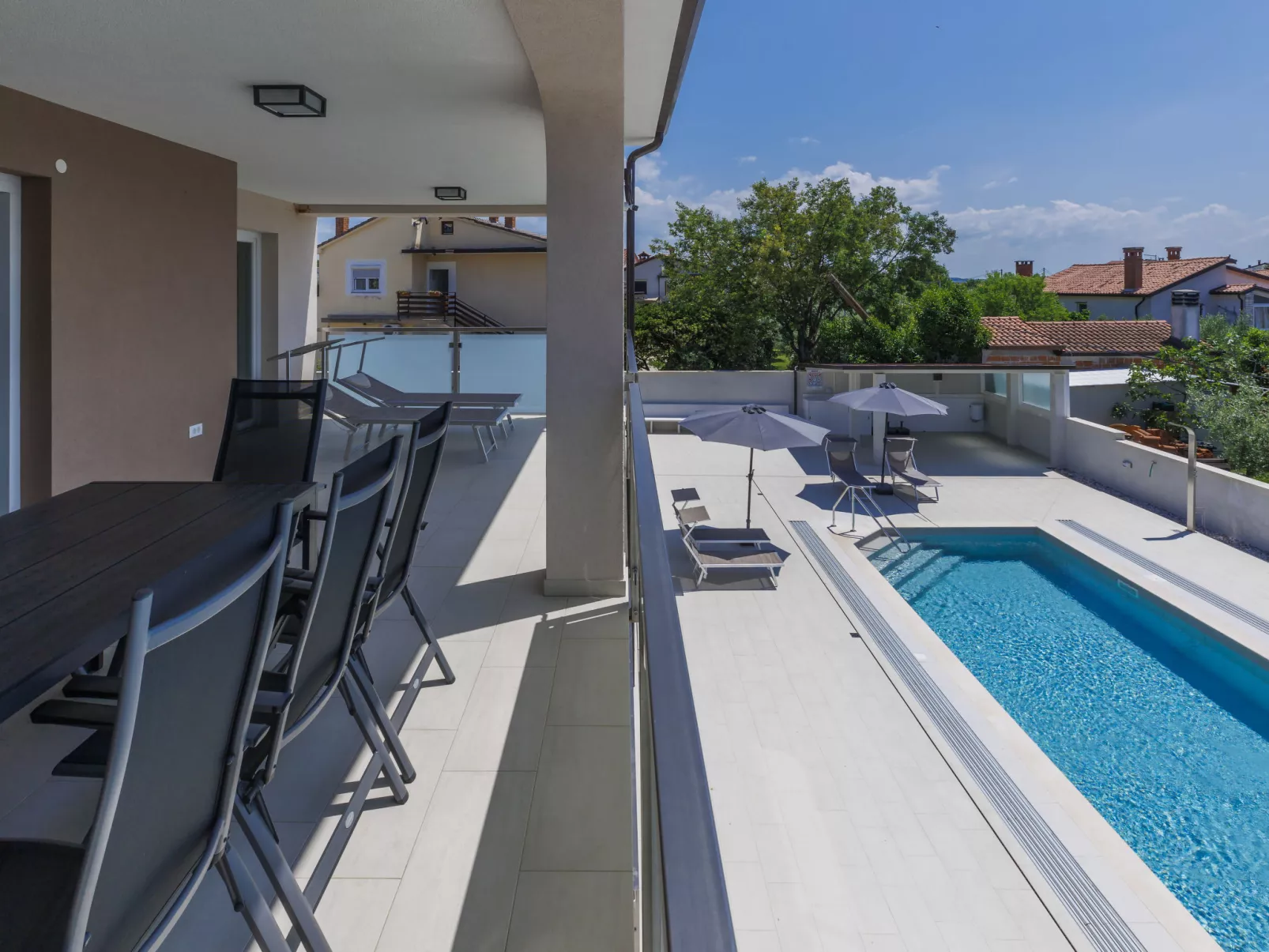 Villa Galici-Draußen