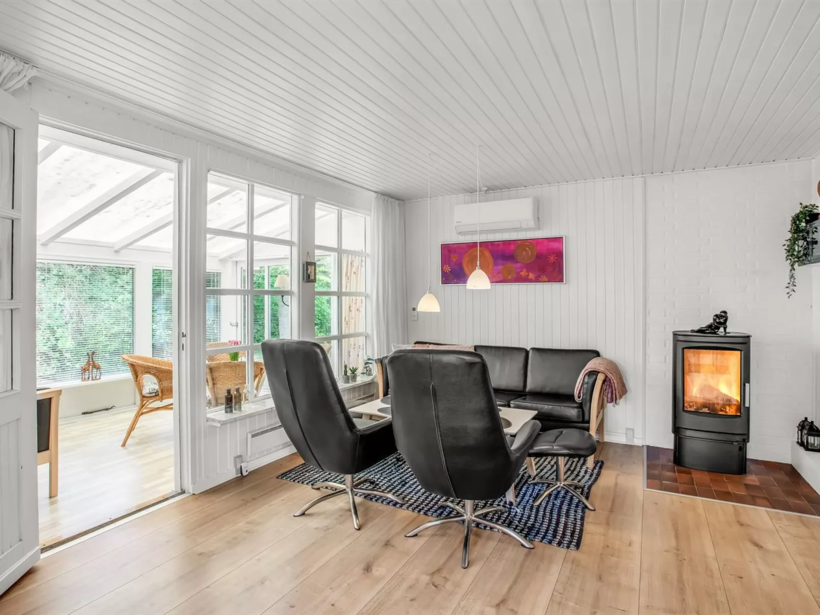 "Gravers" - 300m from the sea-Drinnen