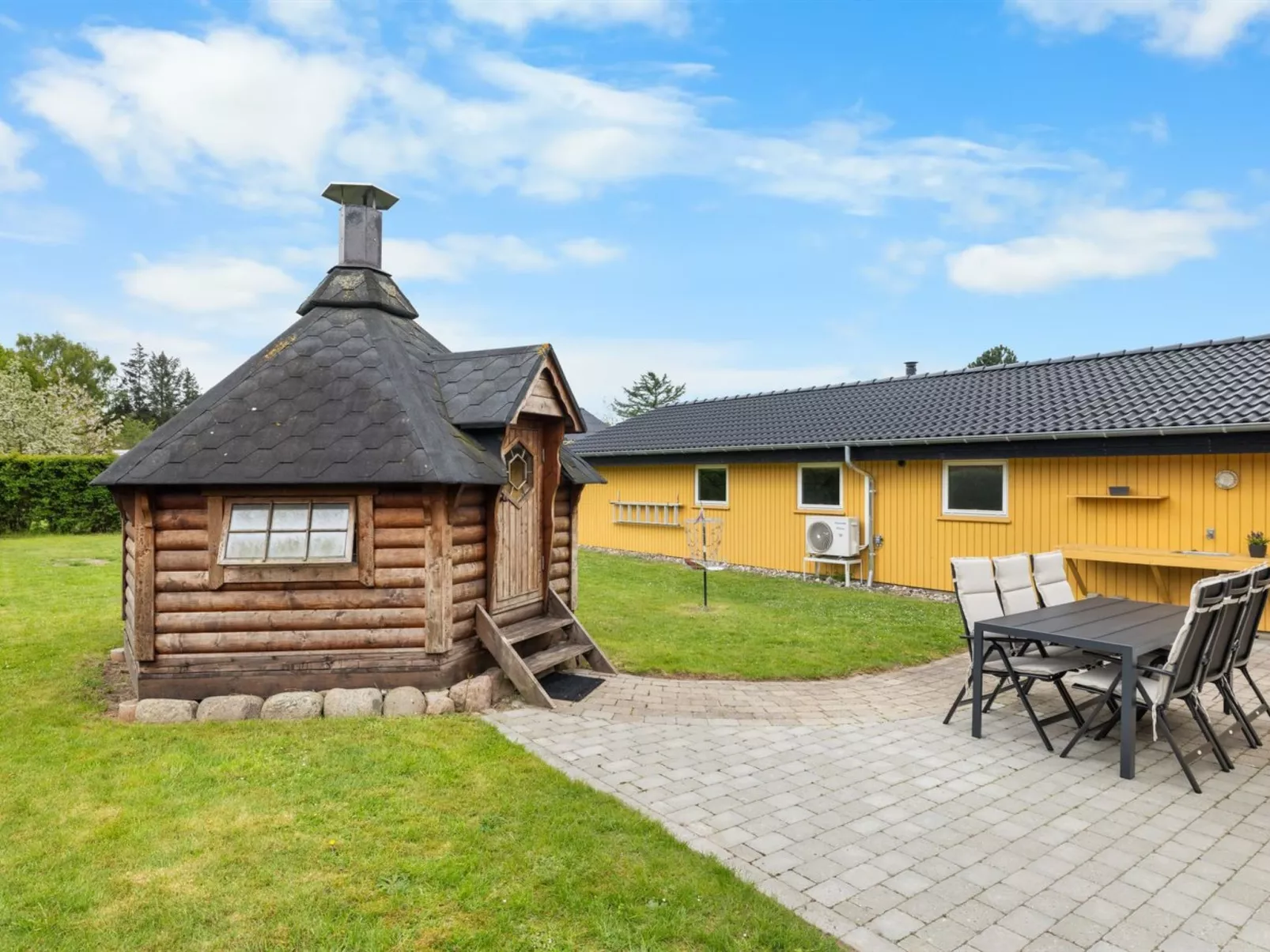 "Frederikke" - 875m from the sea-Outside