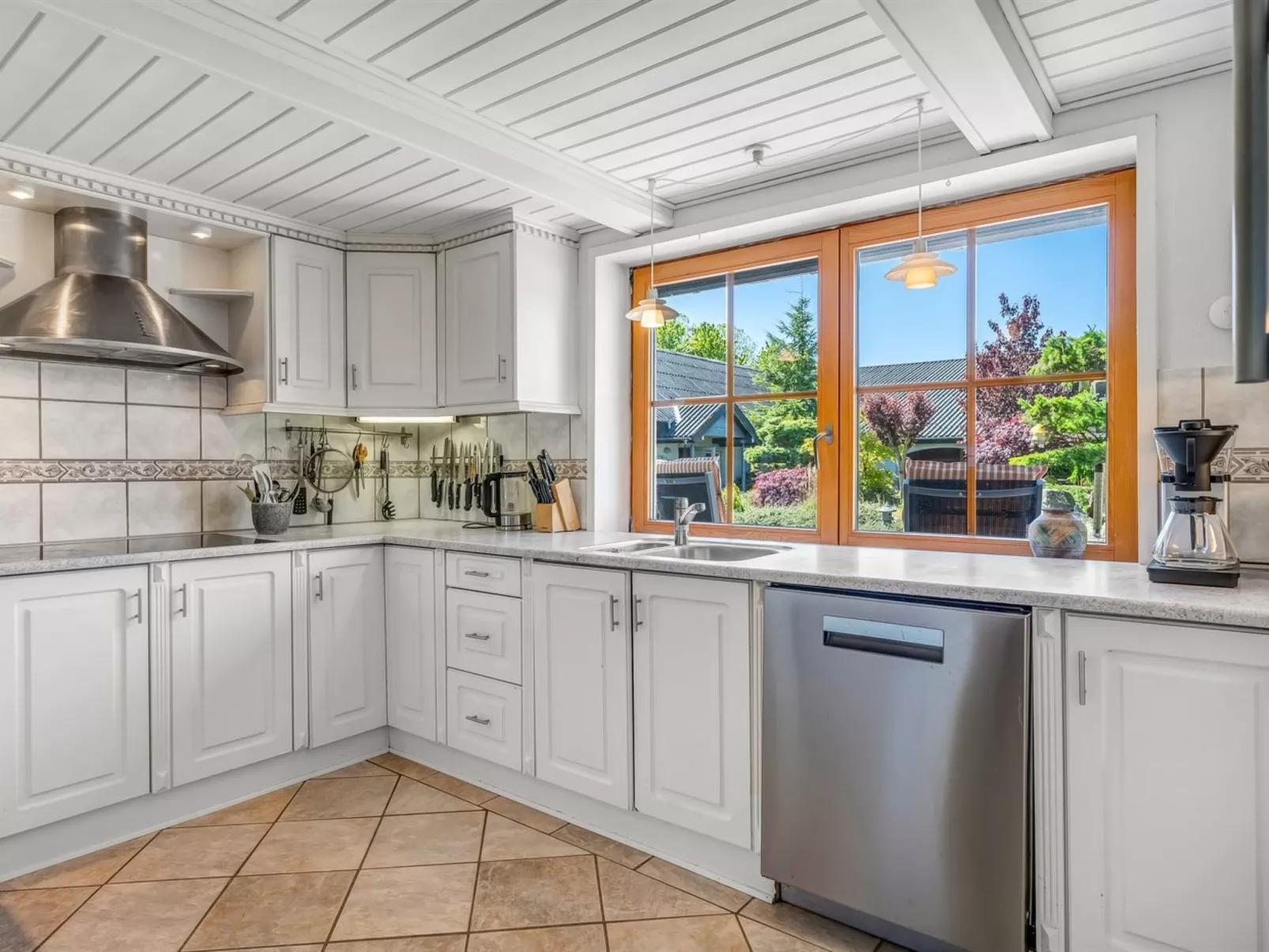 "Elia" - 5km to the fjord-Dedans