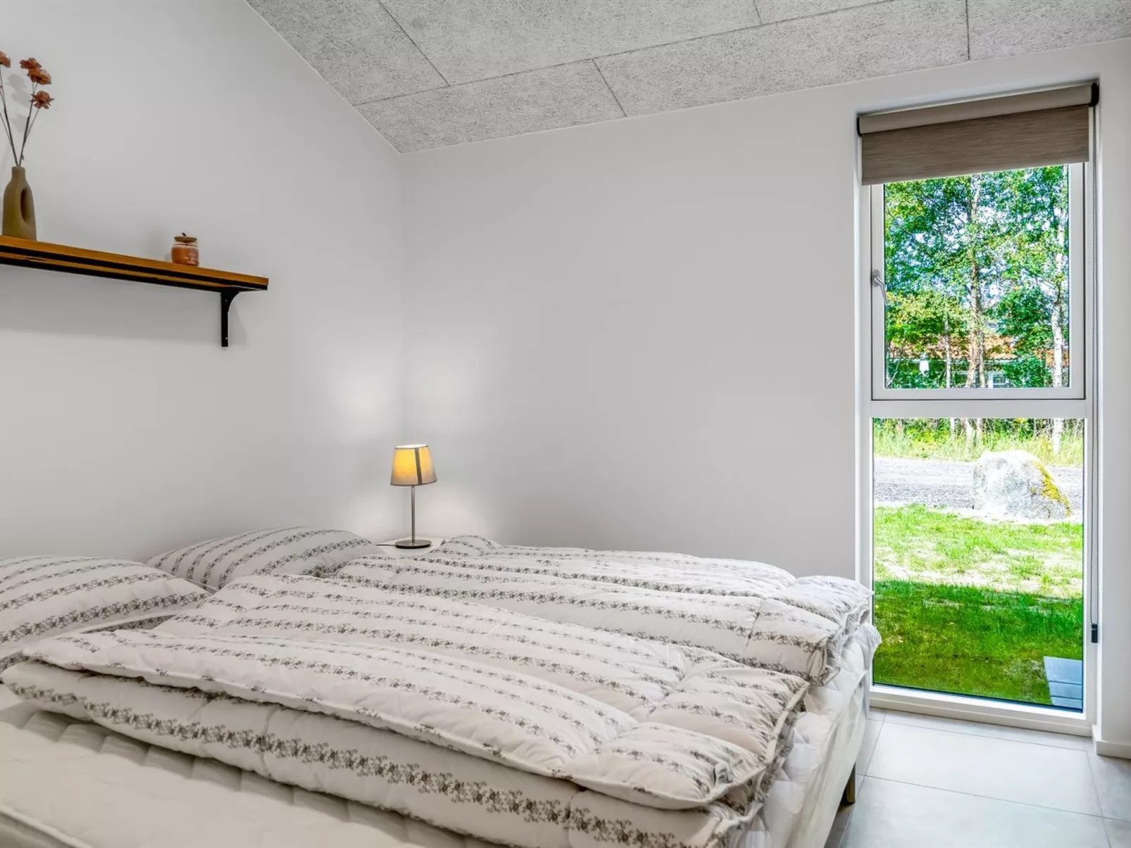 "Zoya" -  from the sea-Dedans