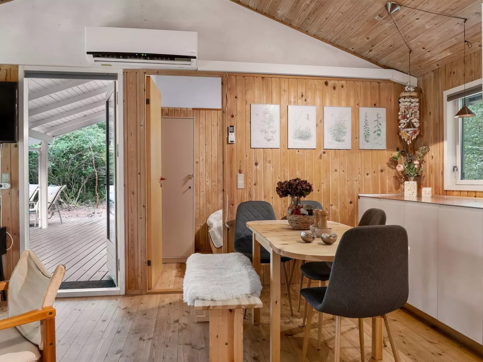 "Melisa" - 3km from the sea-Inside