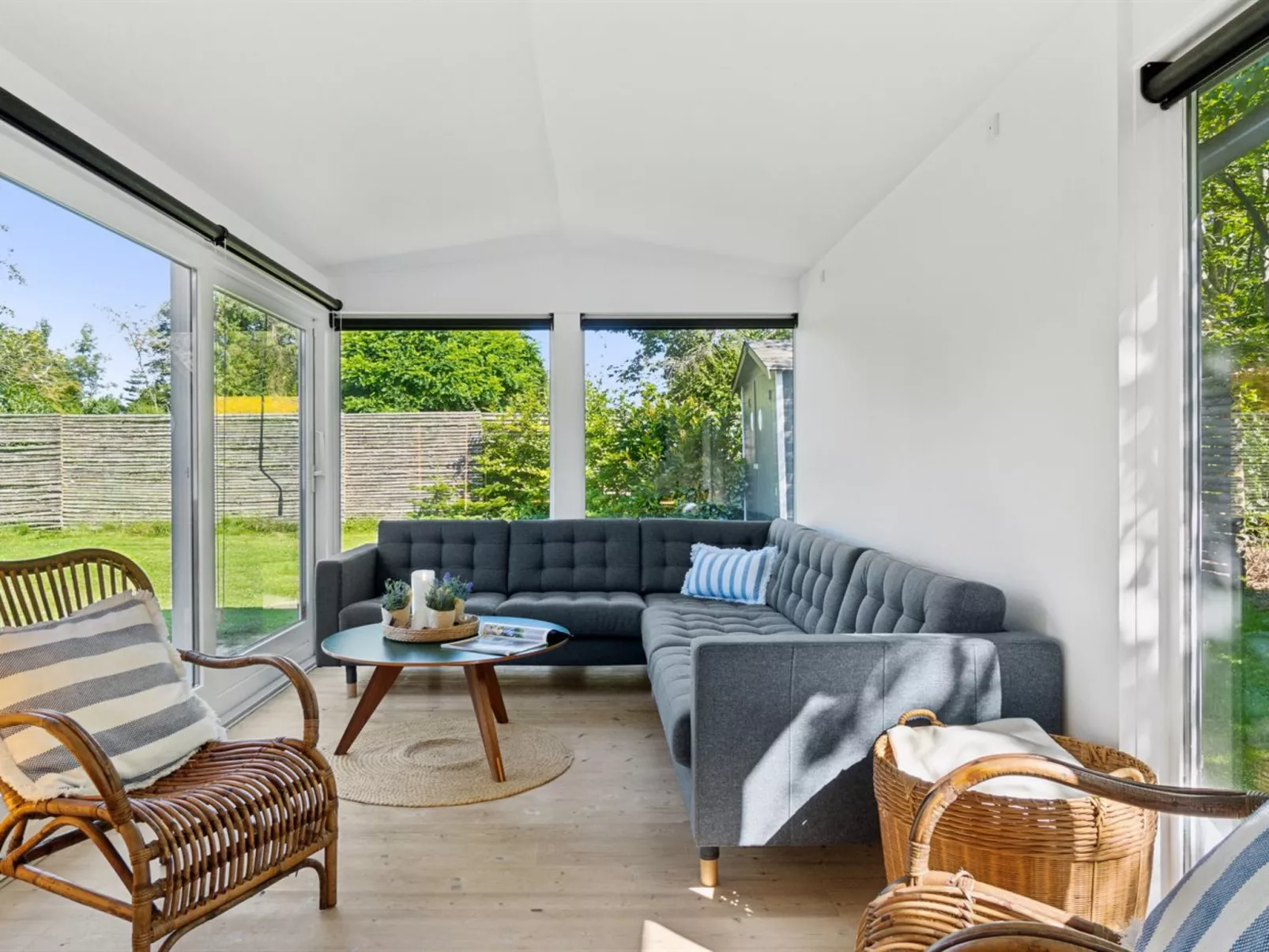 "Guthfrith" - 1.4km from the sea-Drinnen