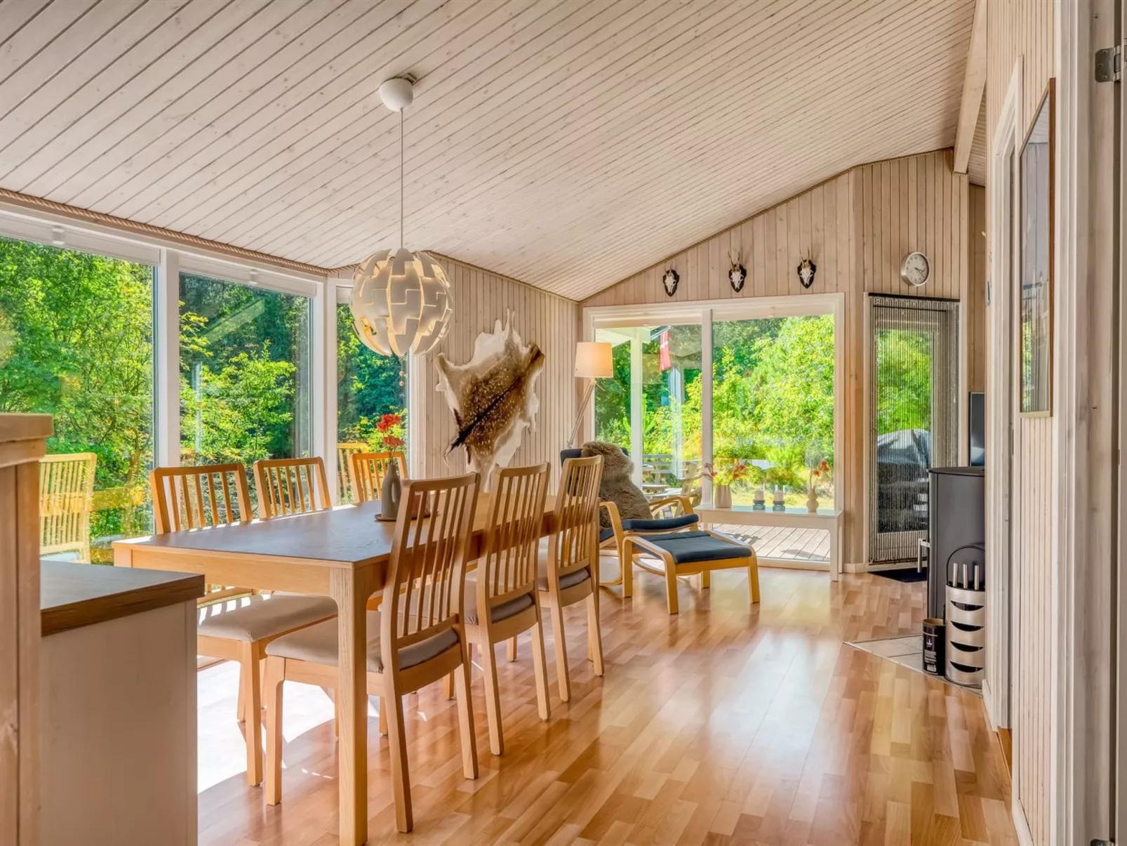 "Elizabeth" - 150m to the fjord-Drinnen