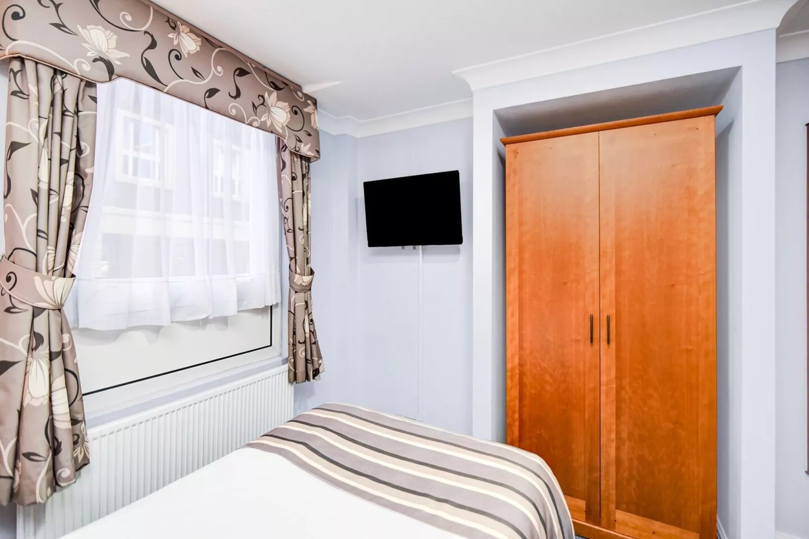 Standard Family of 3 Room-Bedroom