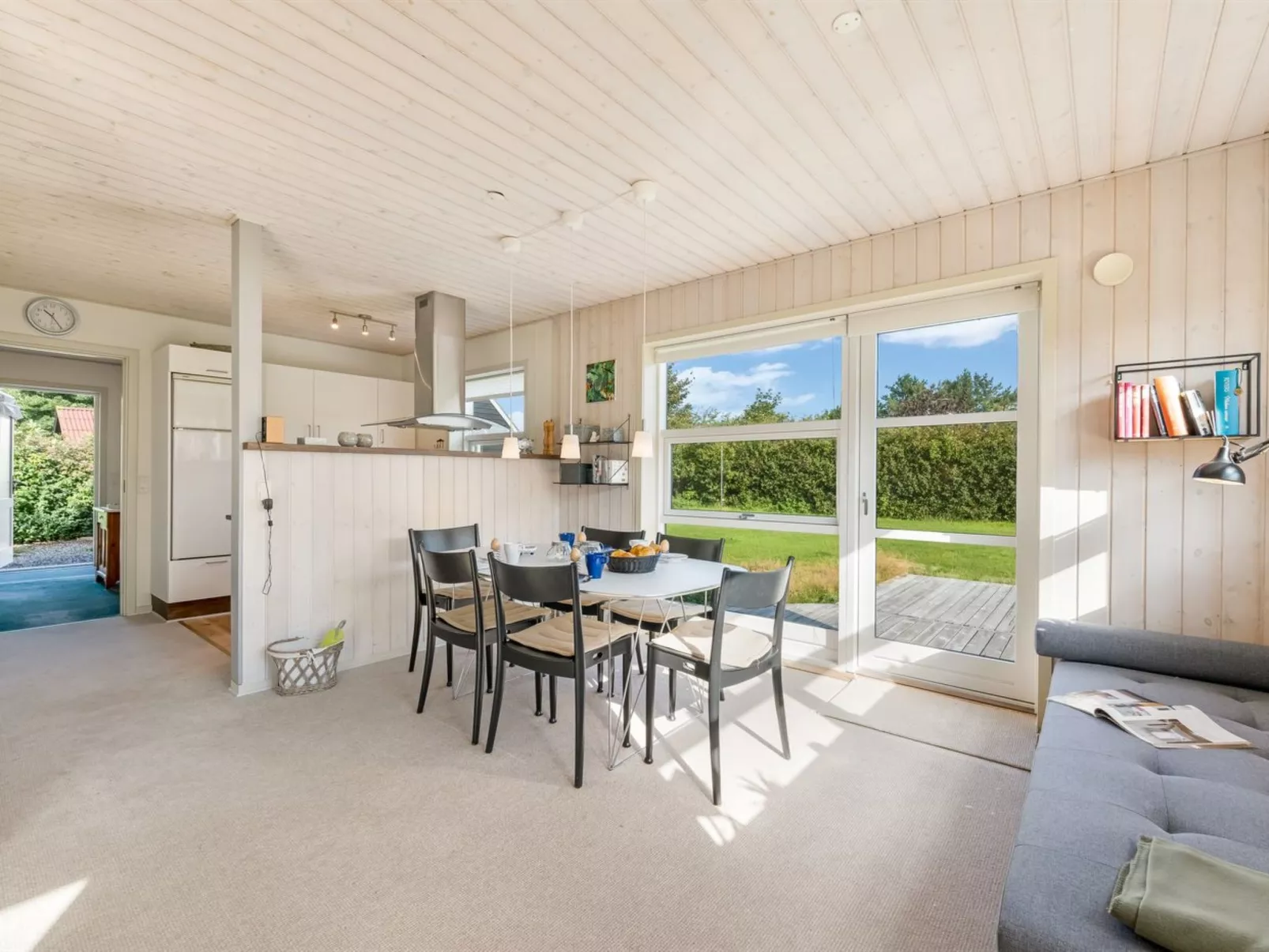 "Anja" - 550m to the fjord-Dedans