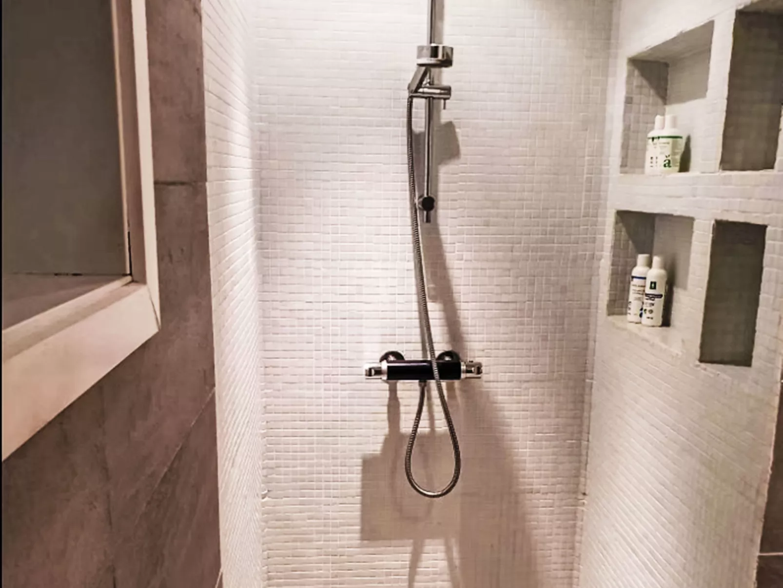 Lauvlid Cottage-Drinnen