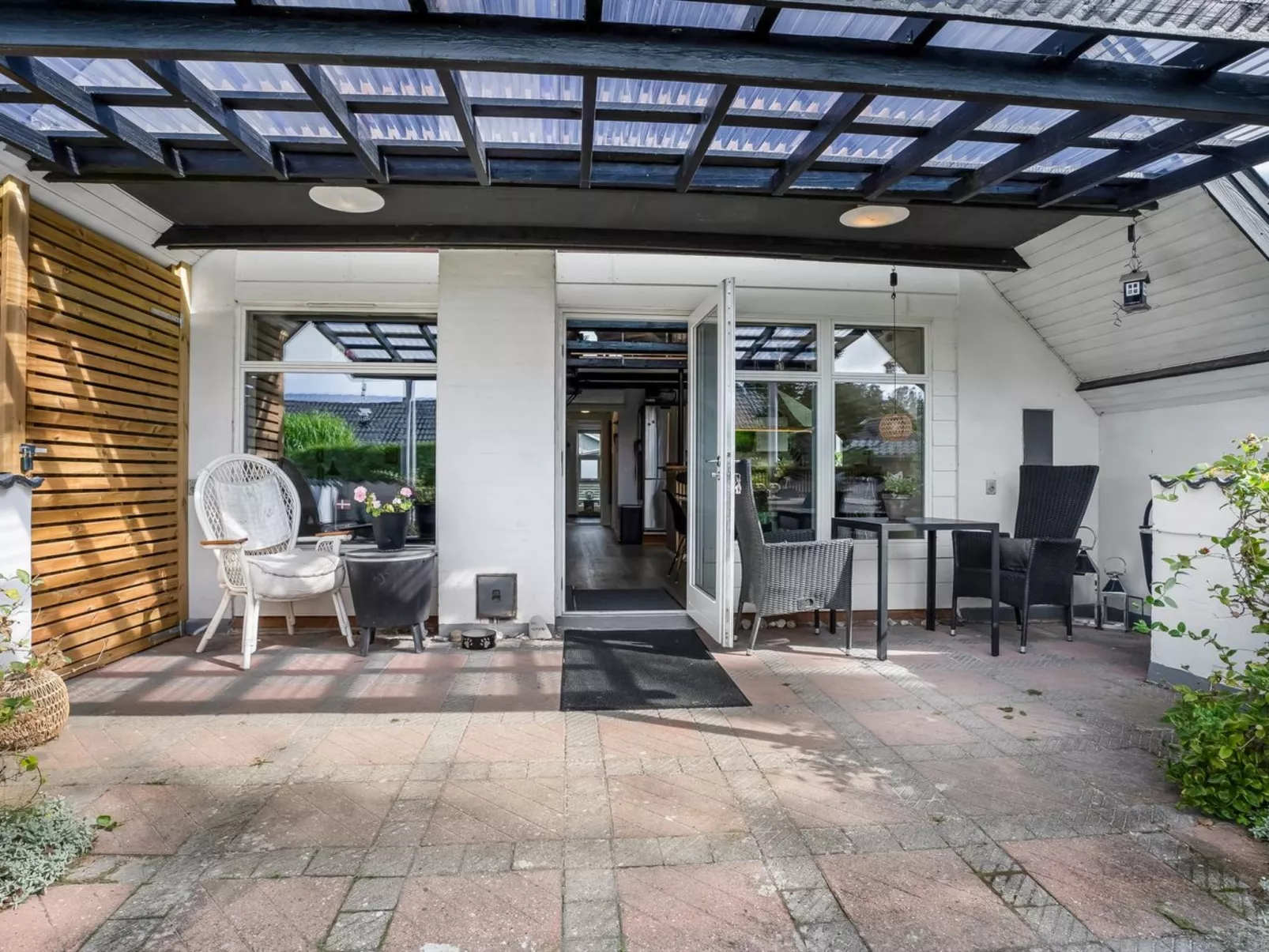 "Milutin" - 650m from the sea-Outside