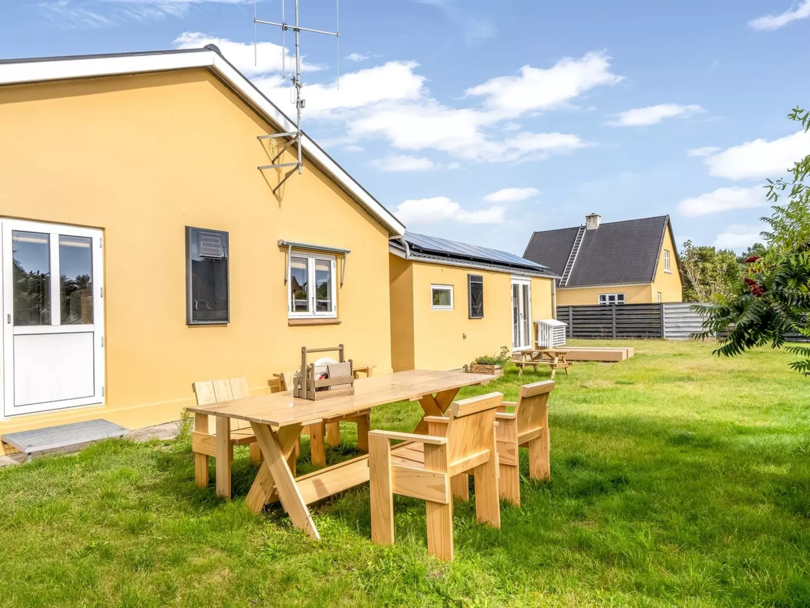 "Alpi" - 270m from the sea-Outside