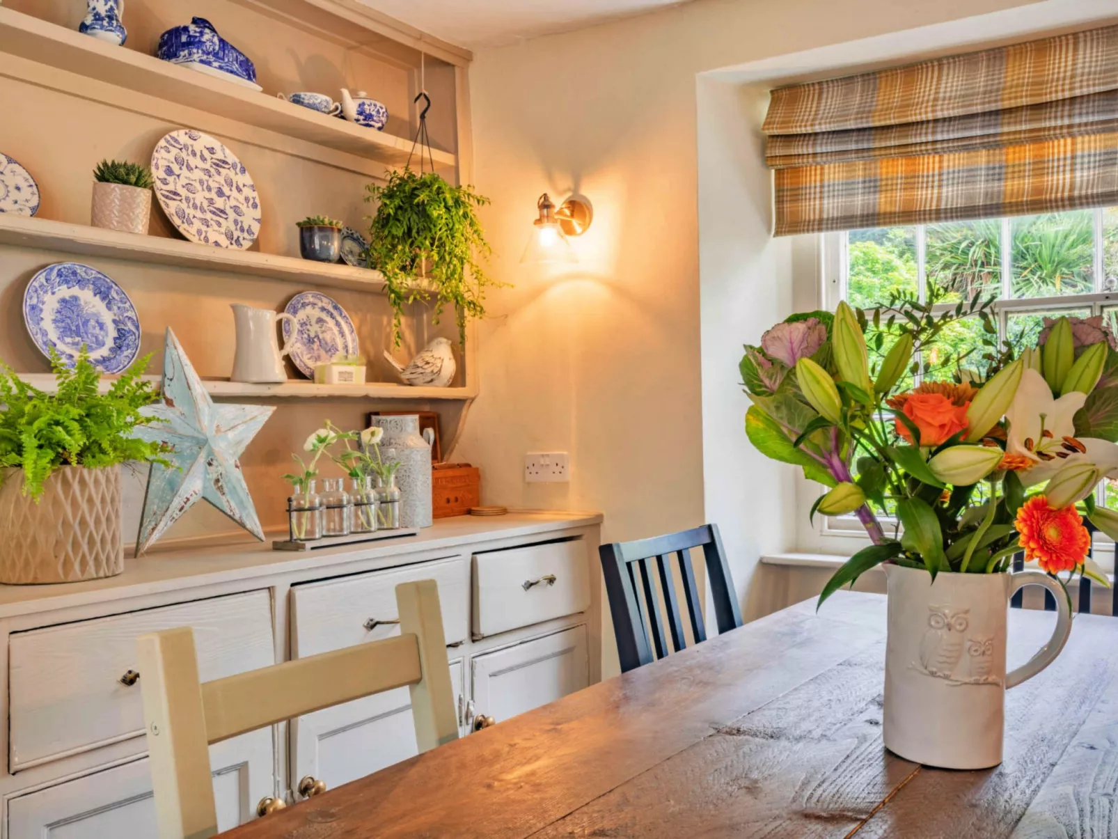 Islip Mill House - Beautiful Riverside Home-Inside