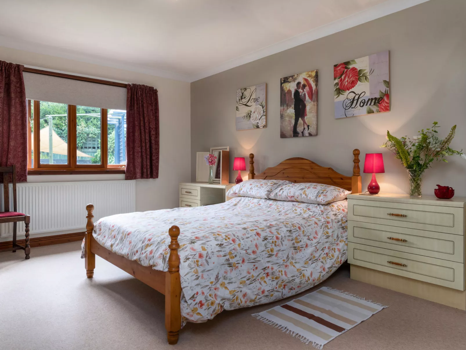 The Grove Annexe-Dedans