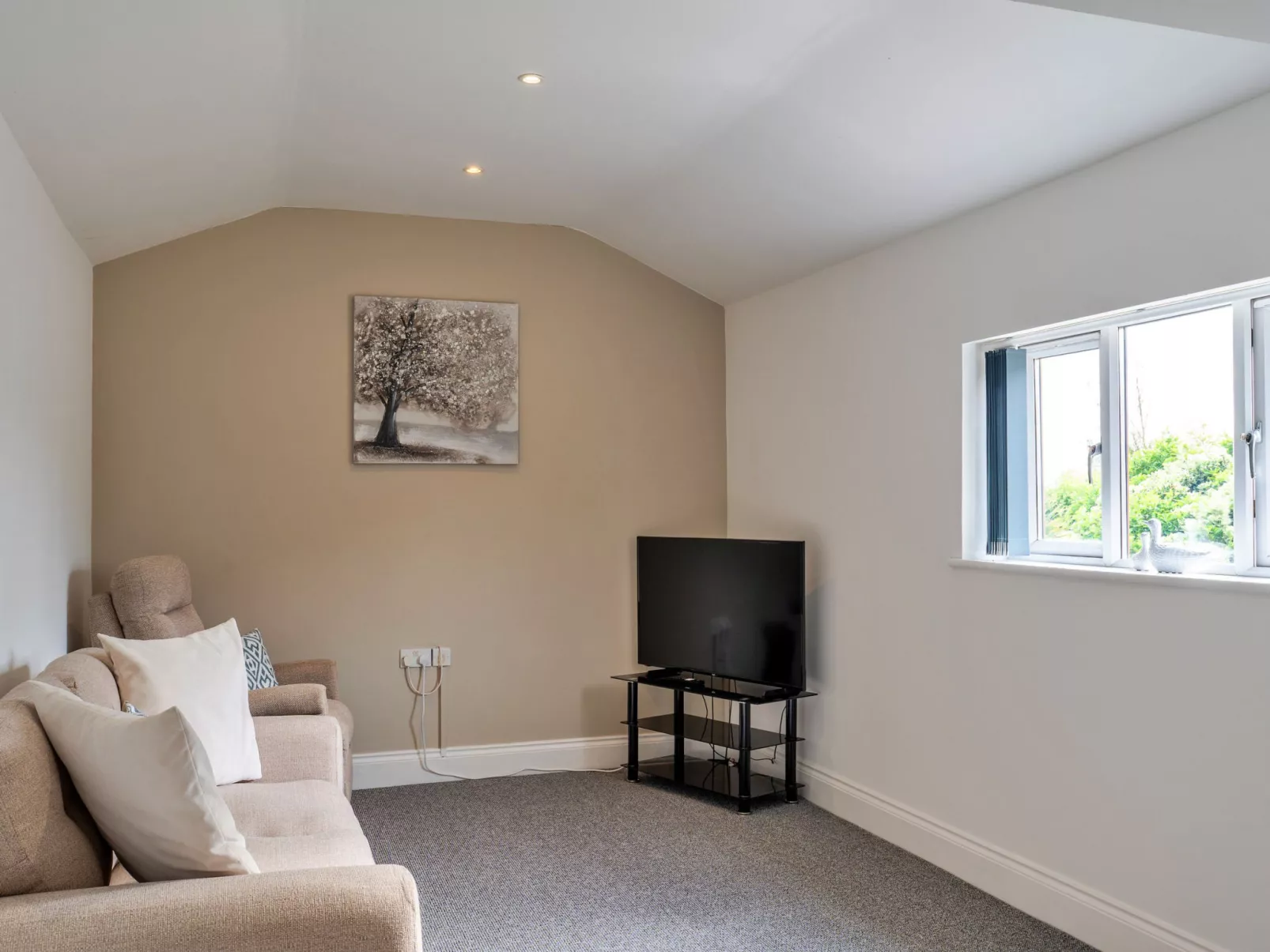 Stone Bow Farmhouse-Inside