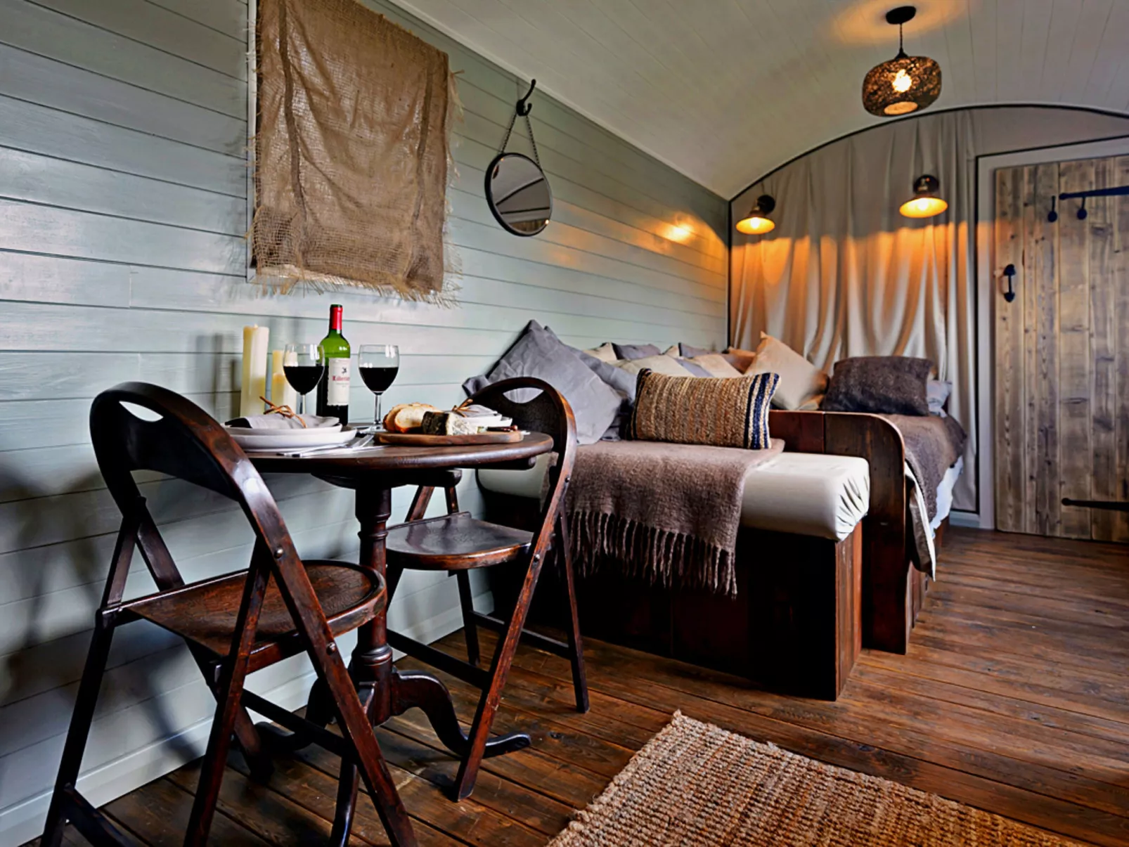 'Joan' Shepherds Hut-Dedans