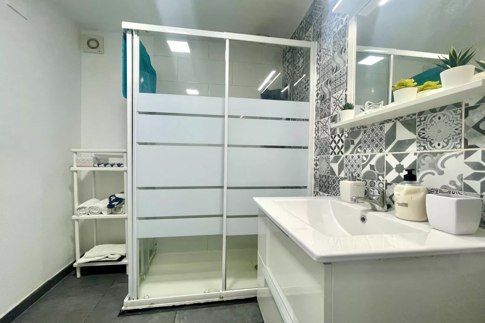 Ambiente Playa Torremolinos-Bathroom