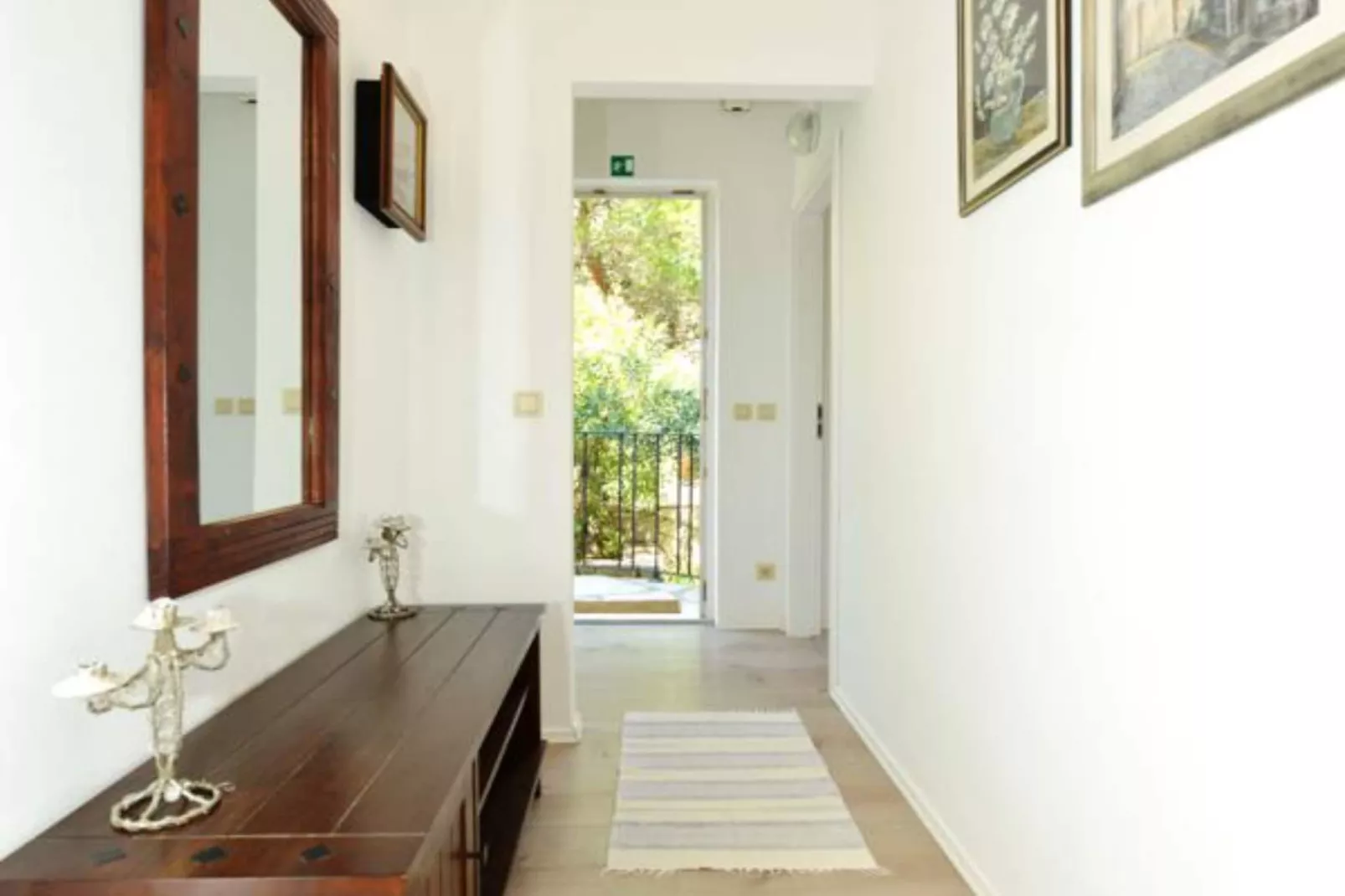 Two-Bedroom Apartment (Kadulja)-Indoor