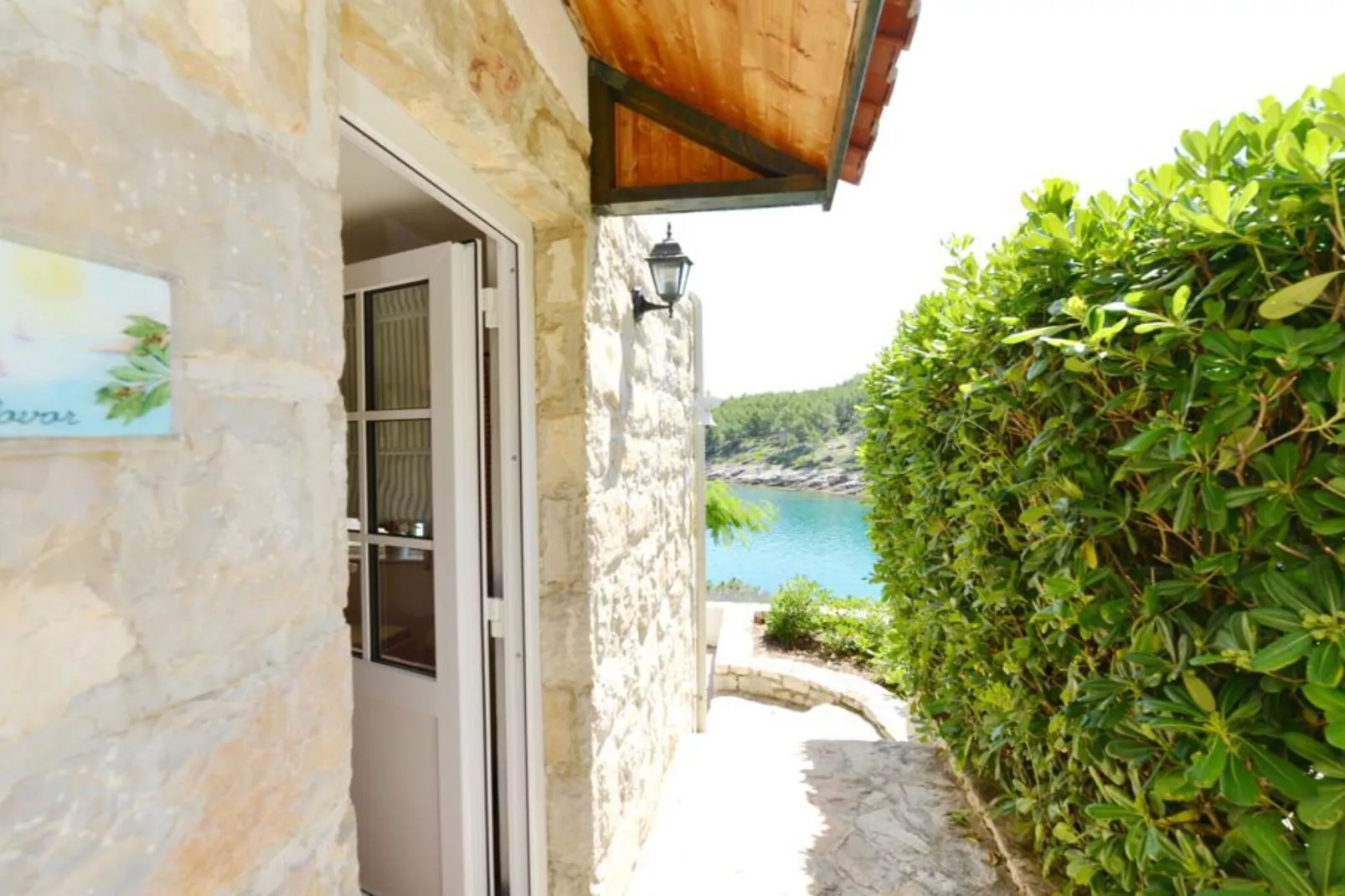 One-Bedroom Apartment (Lovor)-Outdoor