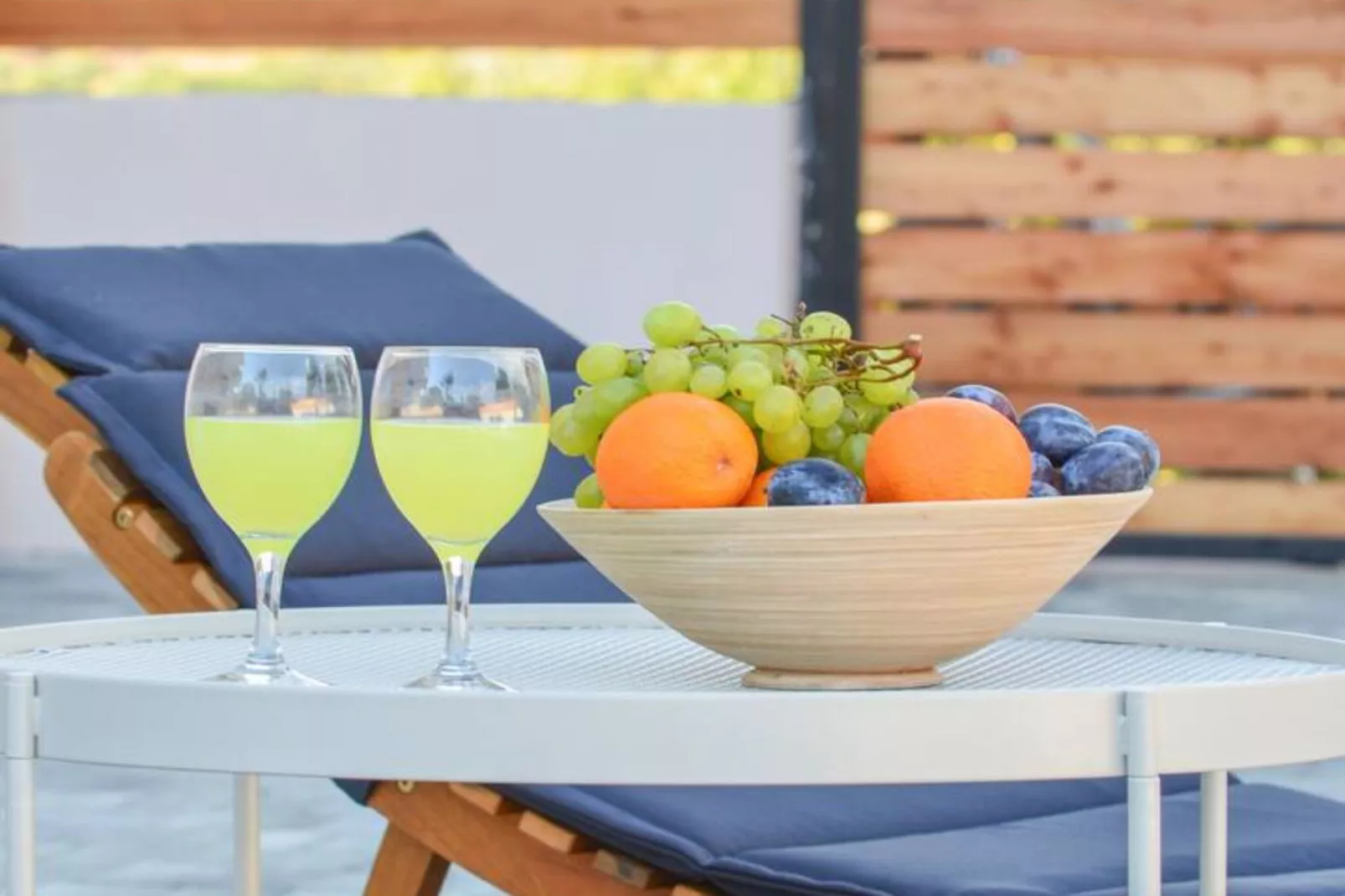 Villa With Pool-Schwimmbad