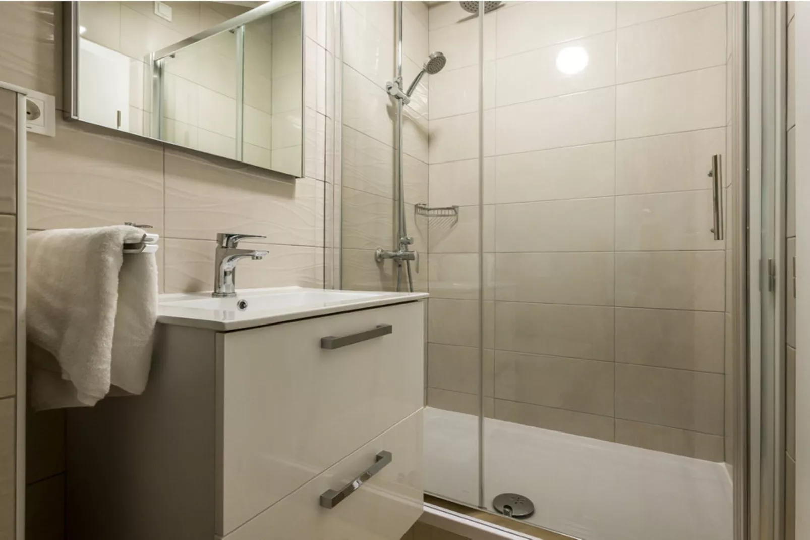 Villa Tomić Drniš - Siverić-Bathroom