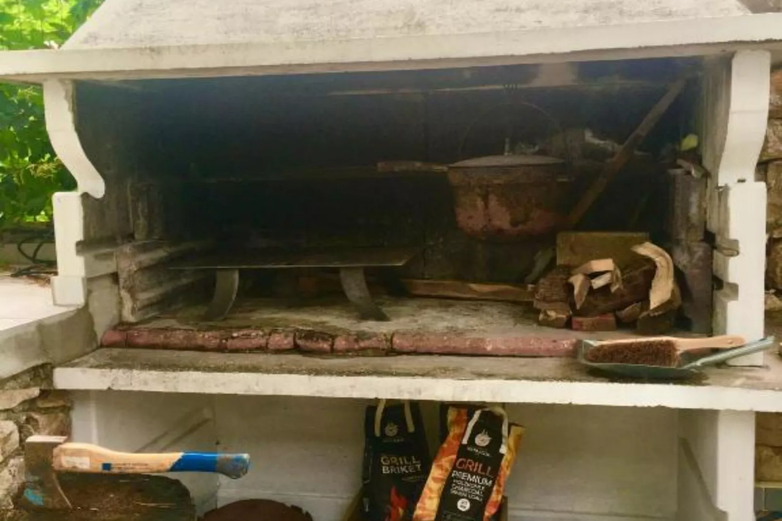 Beach House - 2m from beach - Three Bedroom House-Facilities