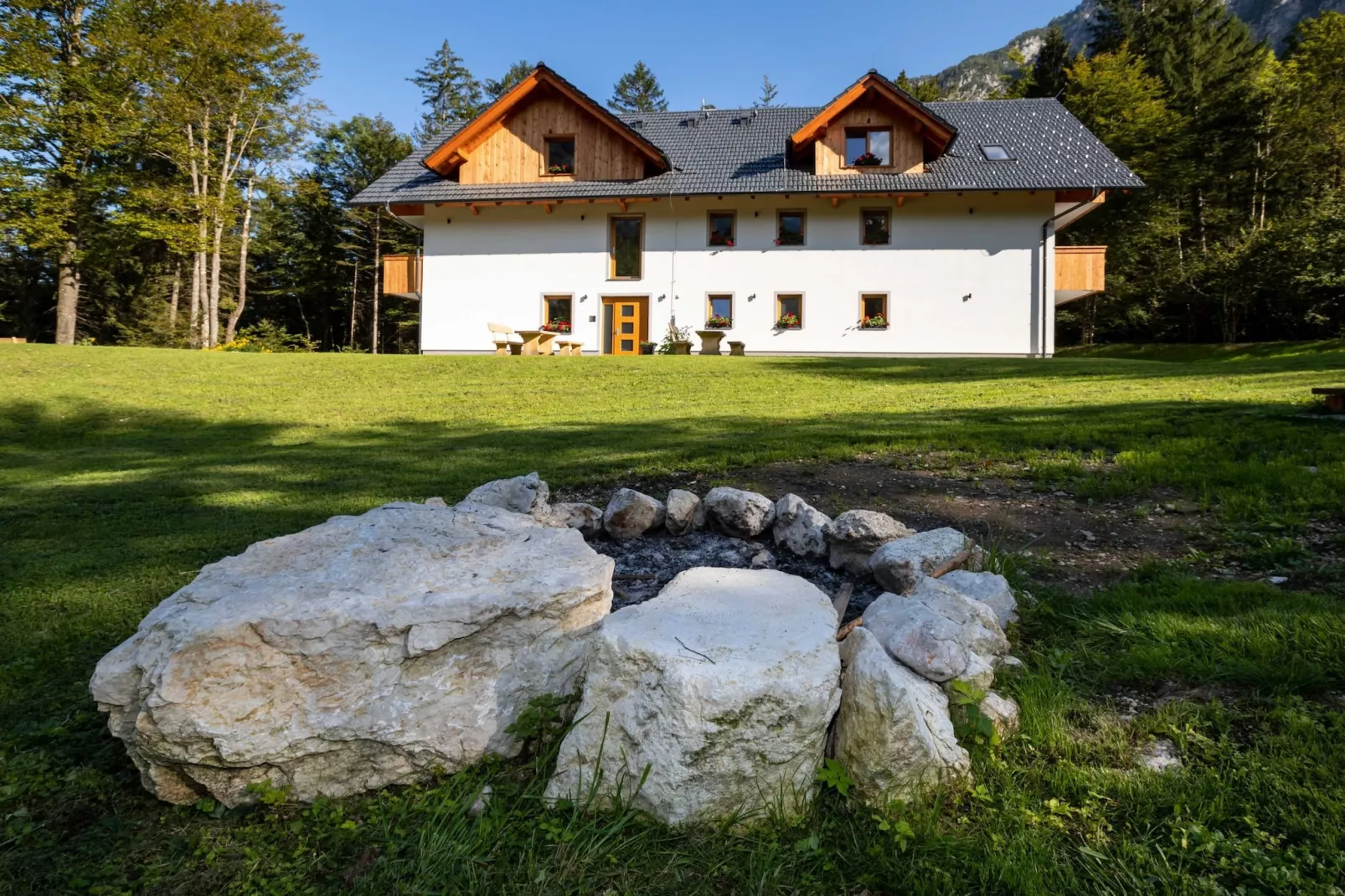 The Woodland Nook Apartments Bohinj - Comfort Two Bedroom Apartment with Balcony (owner F)-Im Freien