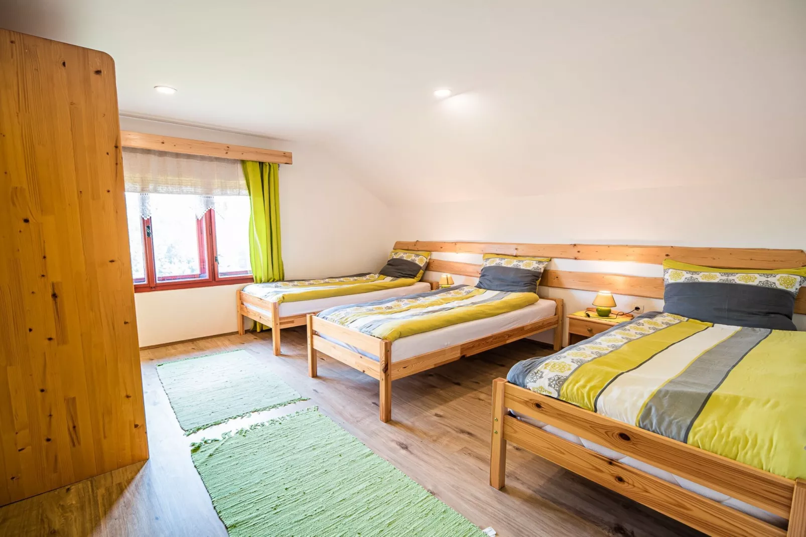 Bloomfield Retreat Country House with Sauna - Three Bedroom Country House-Schlafzimmer