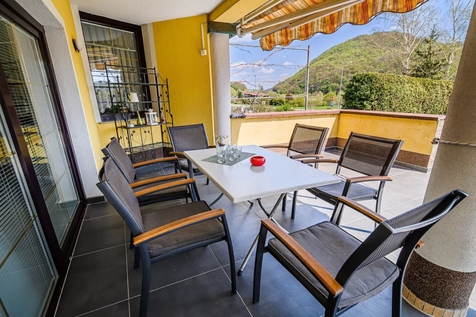 Sunny and Spacious Apartments with Terrace near Water Park - Three Bedroom Apartment with Terrace-Outdoor