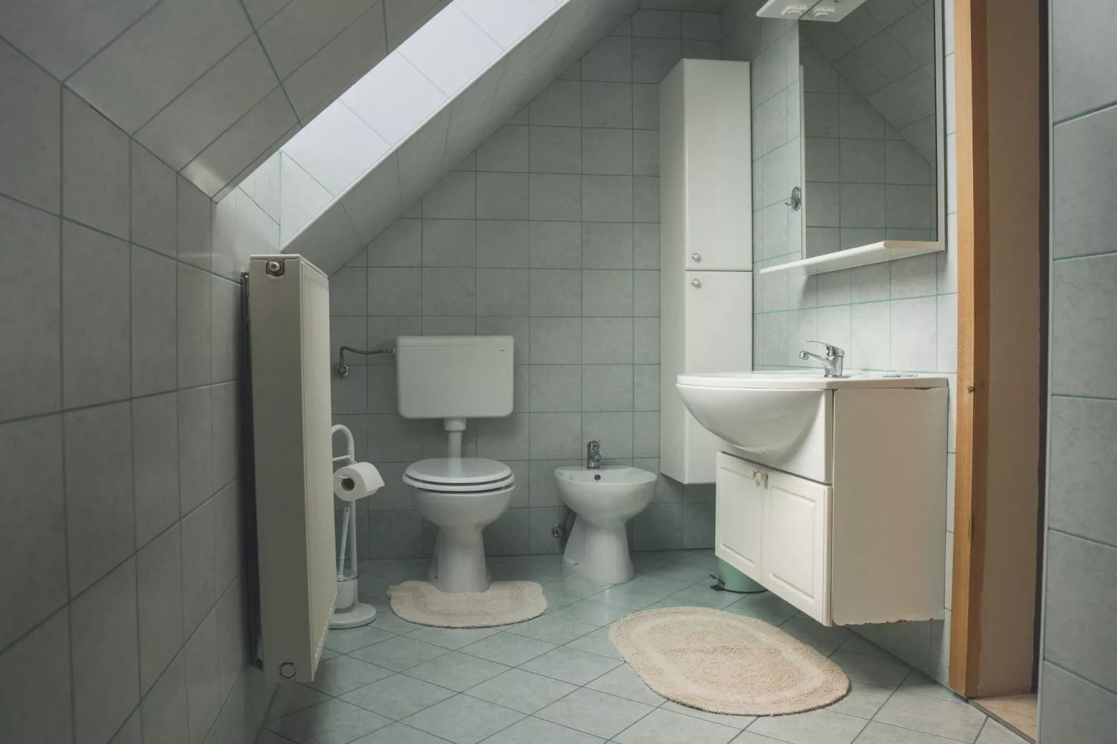 Comfortable Apartment with Mountain View - One Bedroom Apartment-Badezimmer