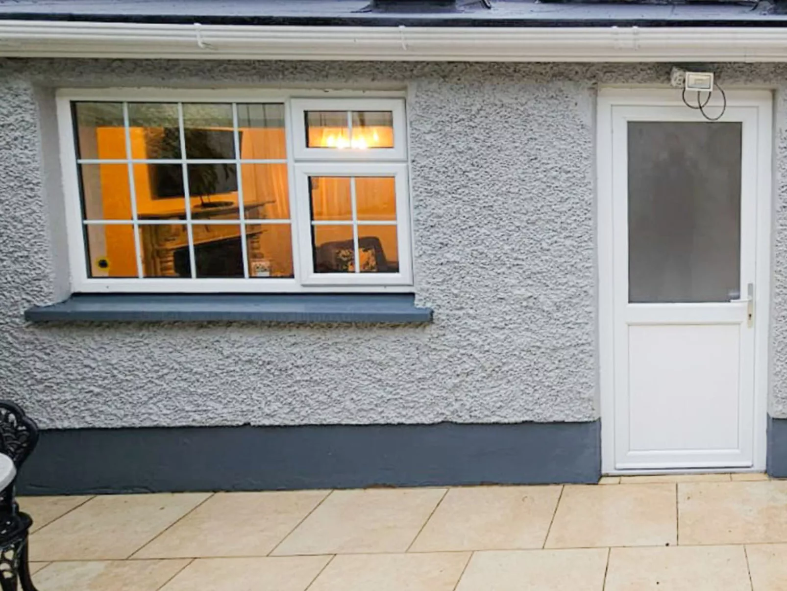 Passage East Holiday Home-Draußen