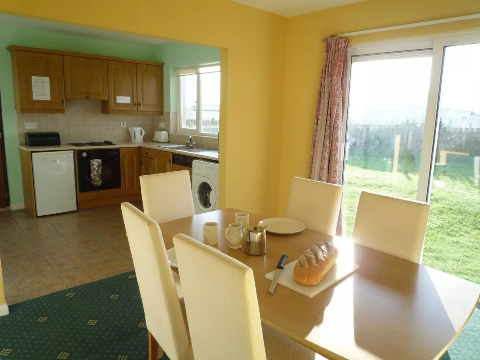 Seacrest(TR4) HH No 6 (3 Bed)-Drinnen