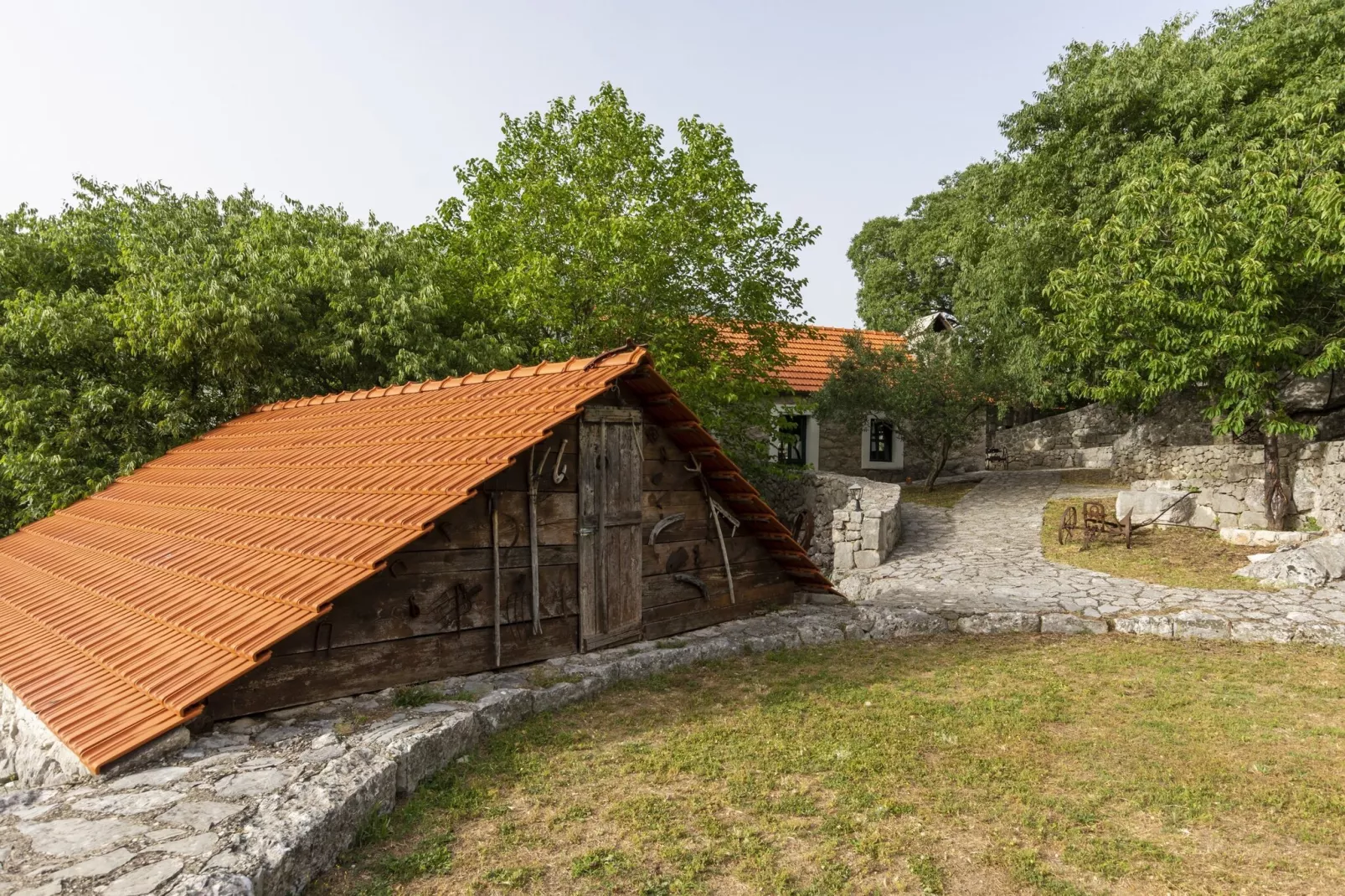 Rustical Resort Kokorići with Shared Outdoor Swimming Pool - One Bedroom Apartment with Terrace-Im Freien