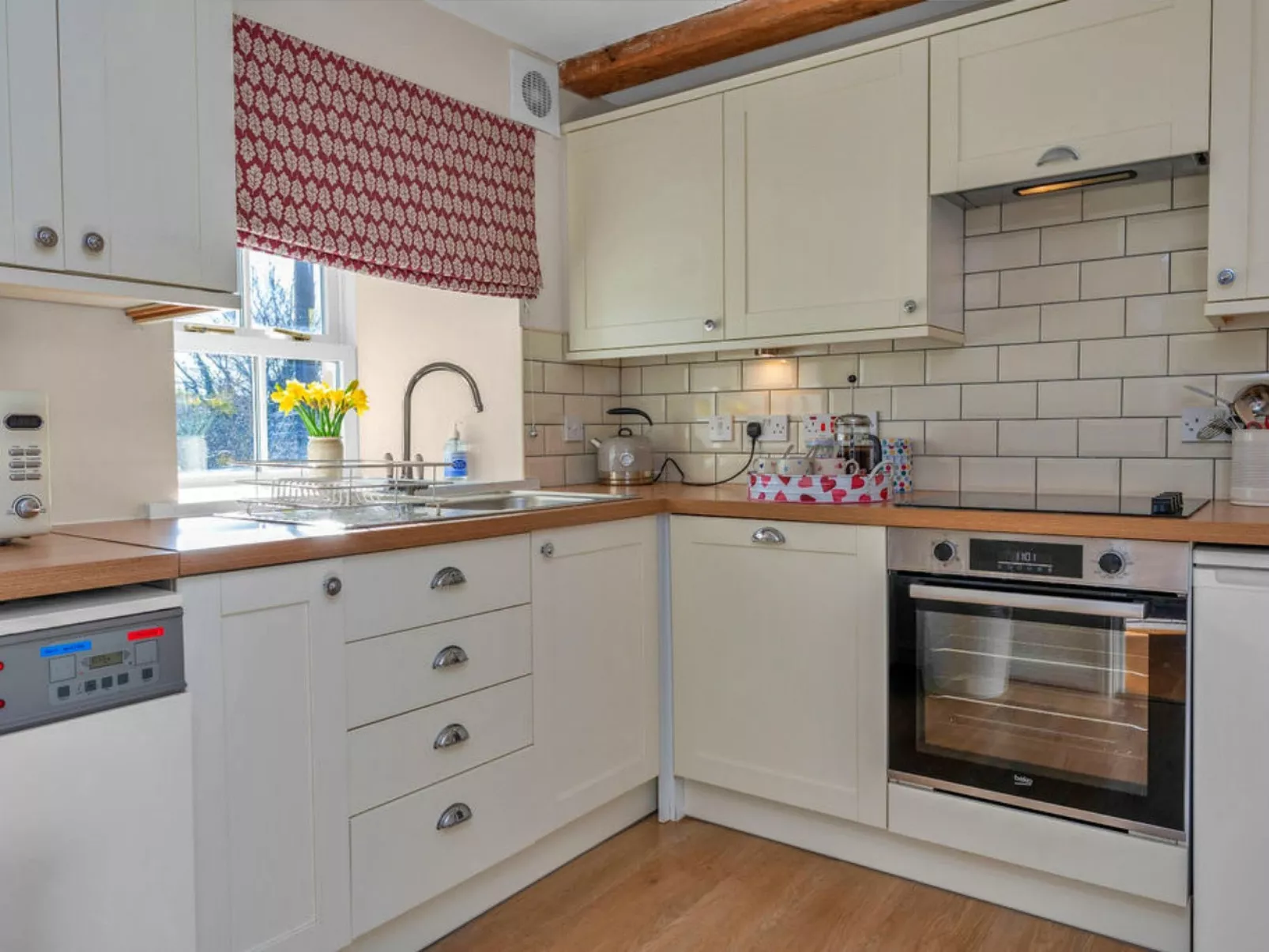 Millfield Farm-Dedans