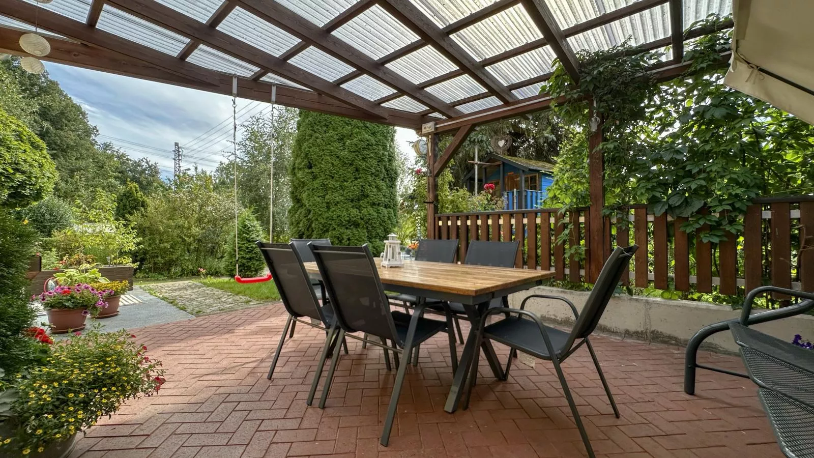 Kegel-Terrasse/Balkon