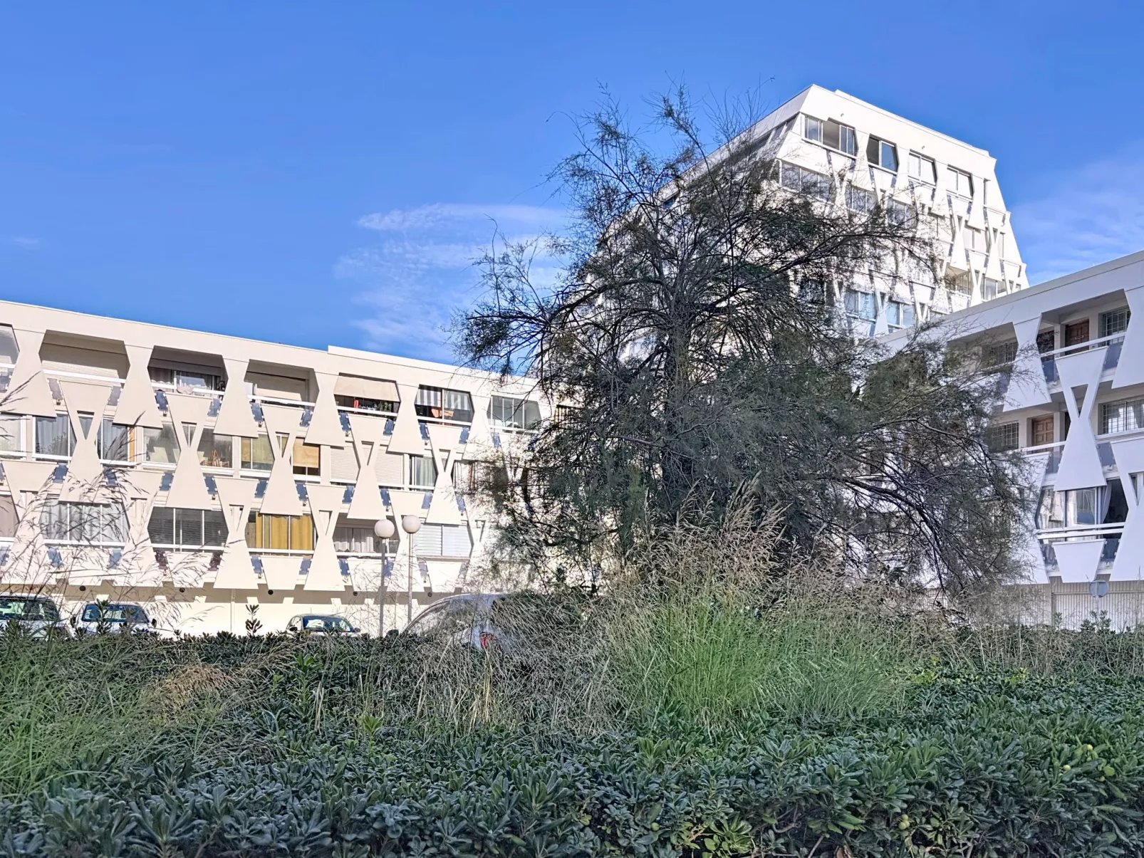 Le Saint Clair-Outside