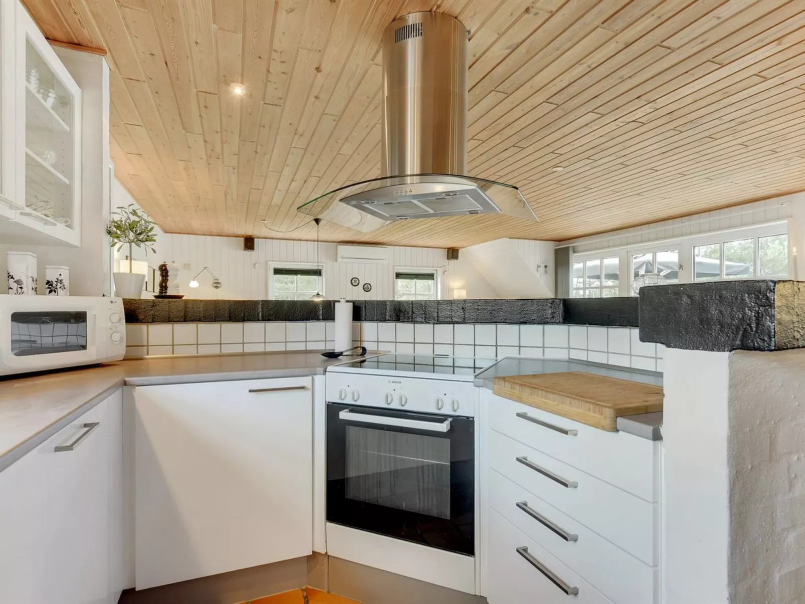 "Alvina" - 3.2km from the sea-Inside