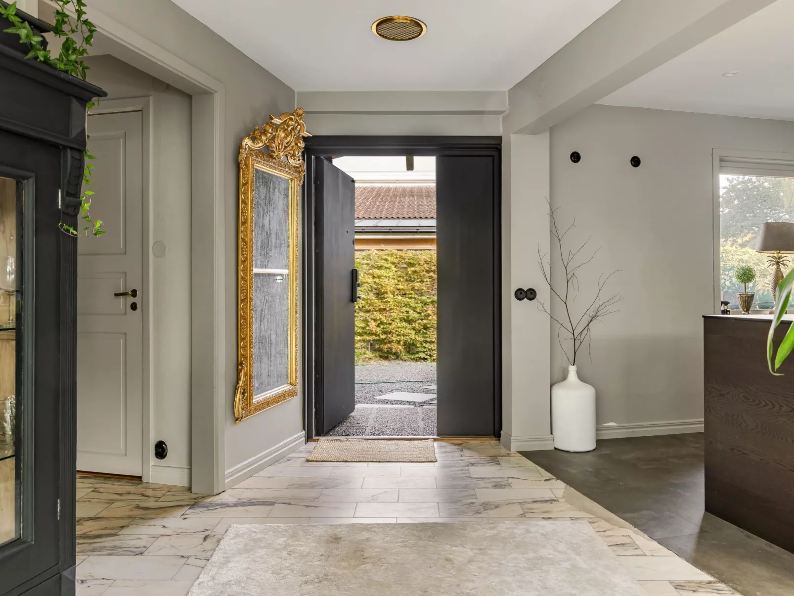 Frösakull Paradiset-Dedans