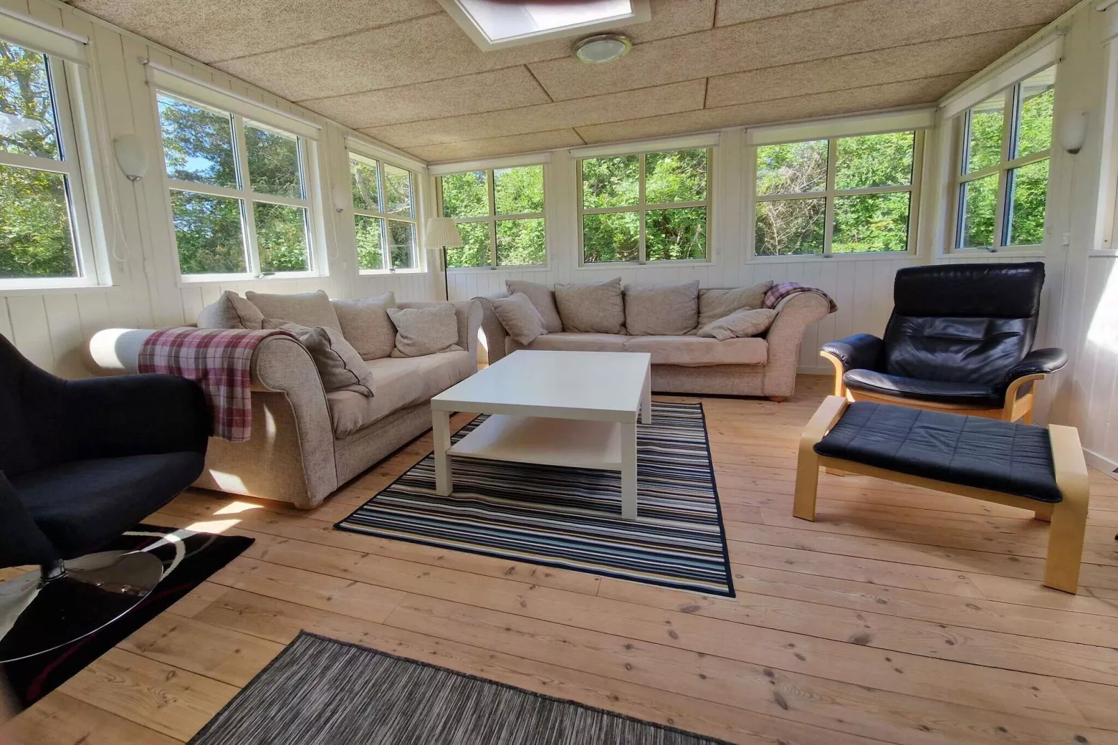 5 star holiday home in Humble-Indoor