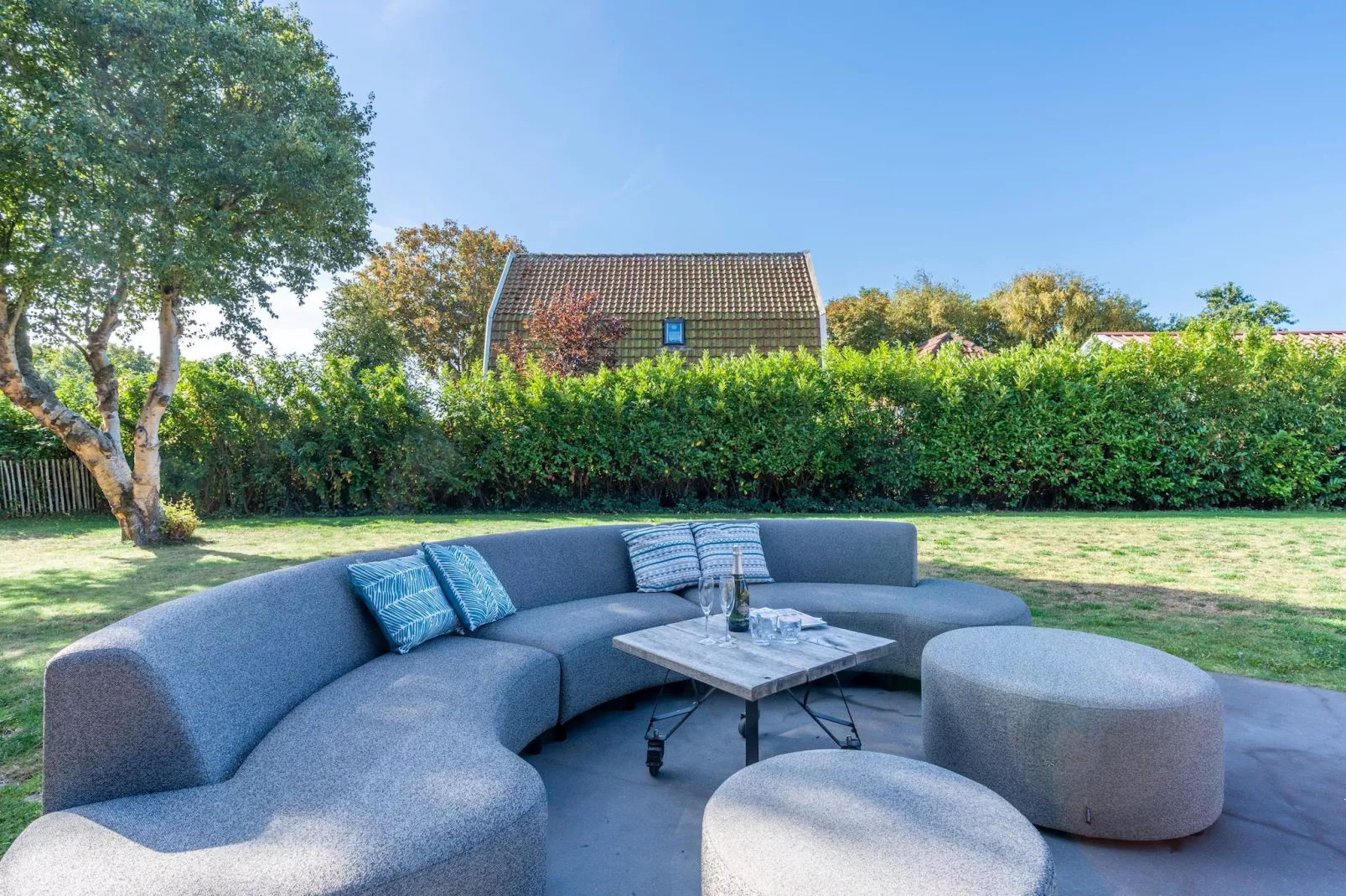 Villa Buytenplaats 181-Gardens in summer