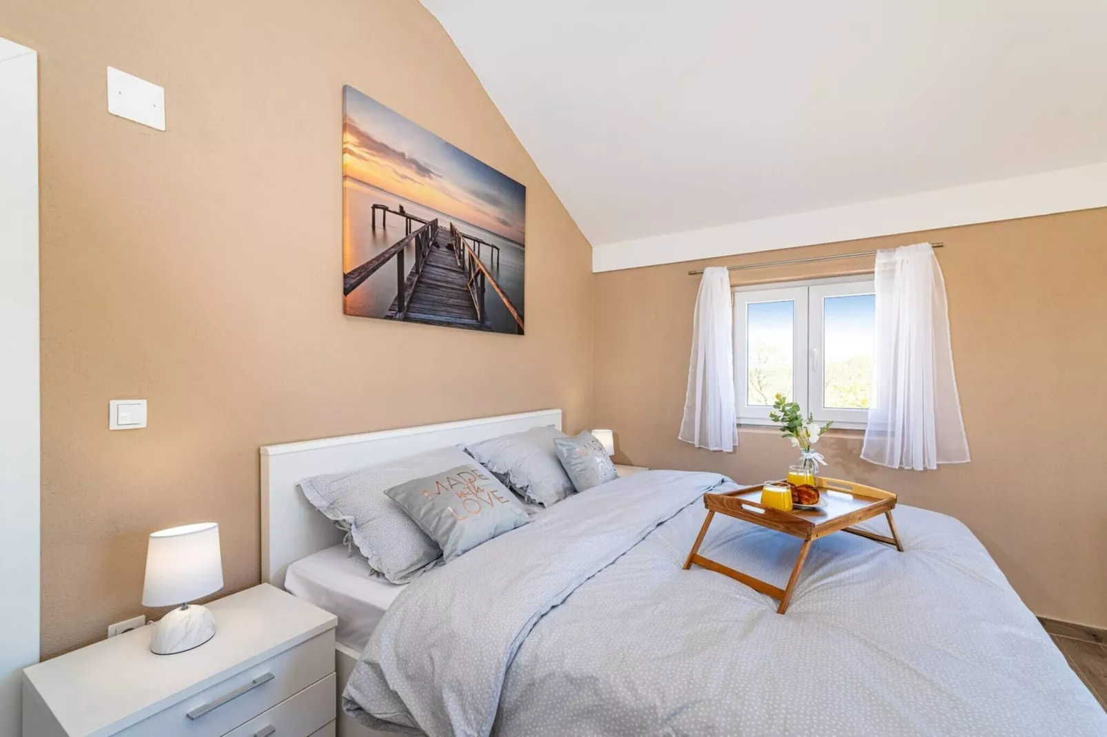 Luxury Villa Escape-Bedroom