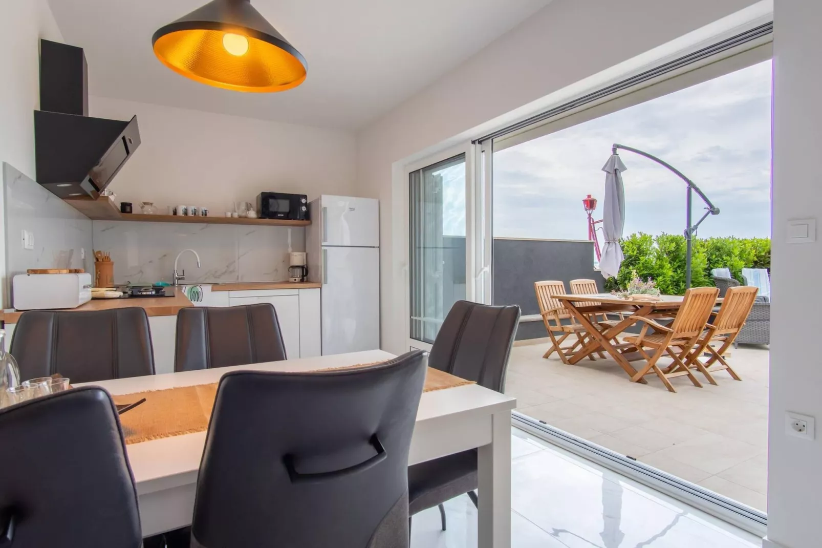 Beach house Festini-Dining room