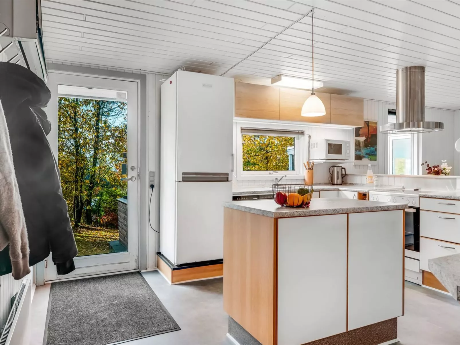 "Tamina" - 800m to the fjord-Dedans