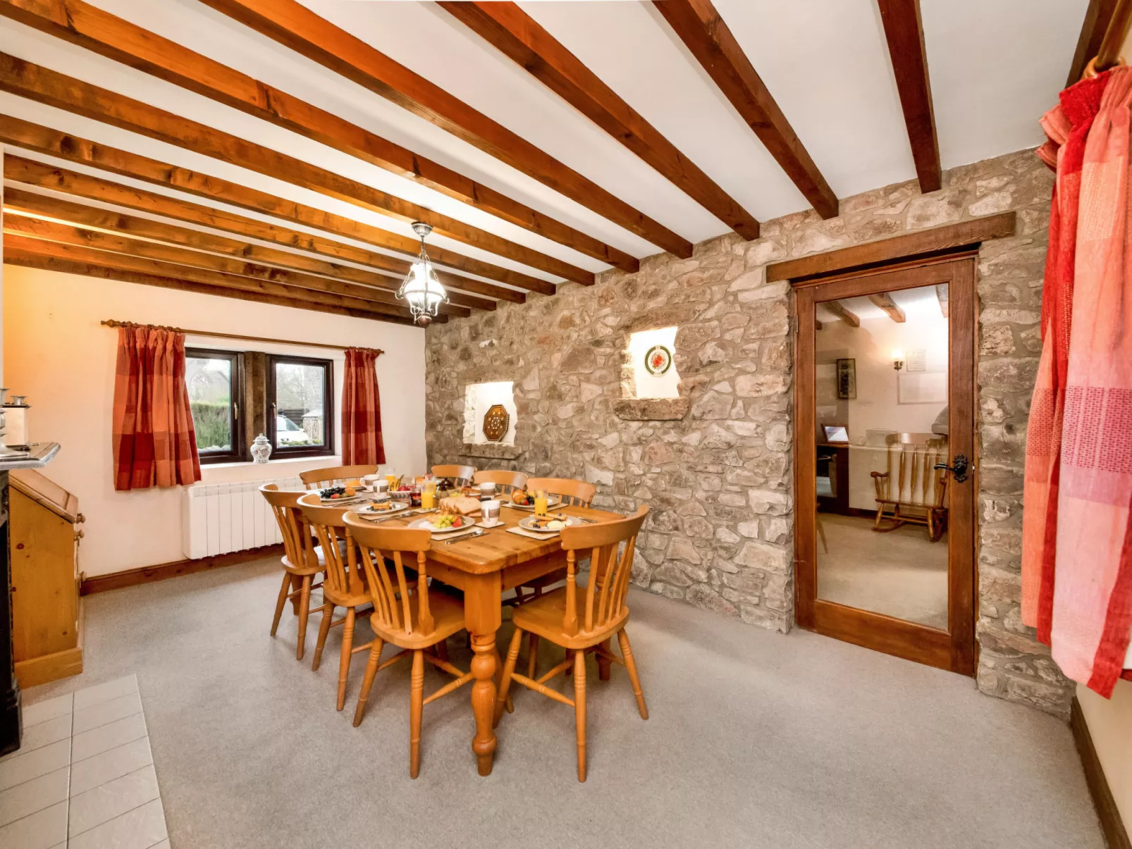 The Shires at Alstonefield-Dedans