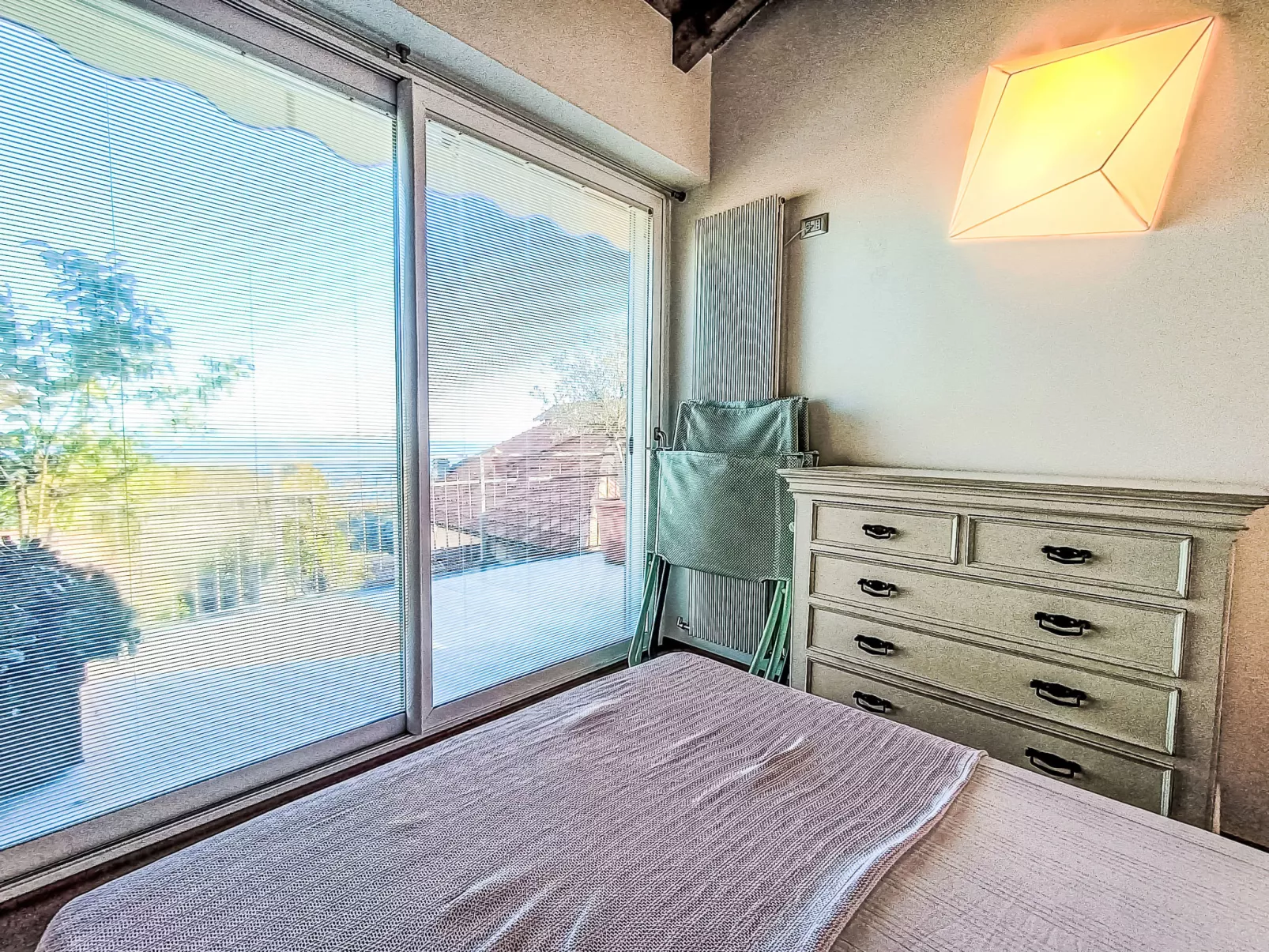 Terrazza con glicine-Drinnen