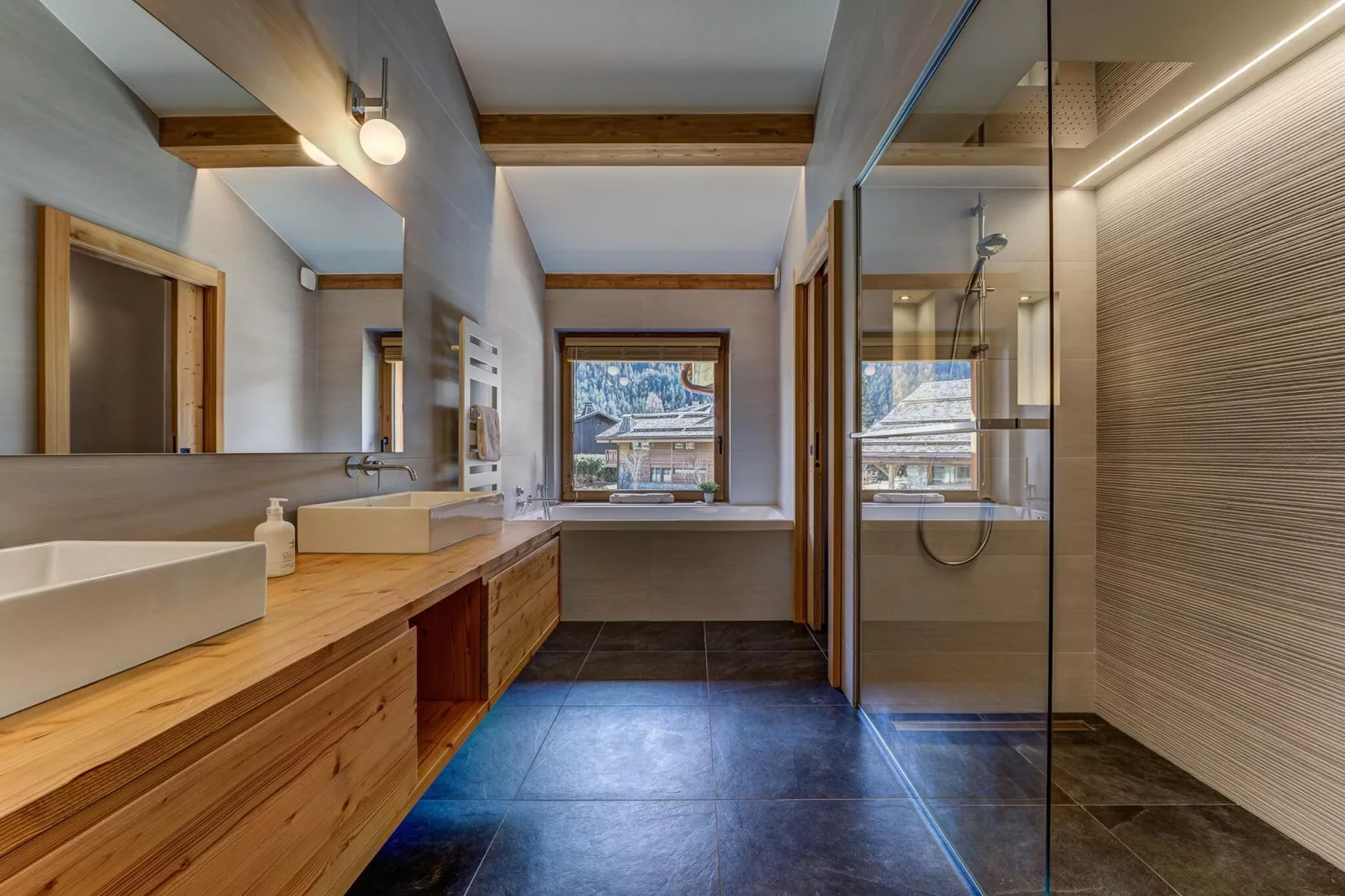 Trois Soeurs-Badezimmer