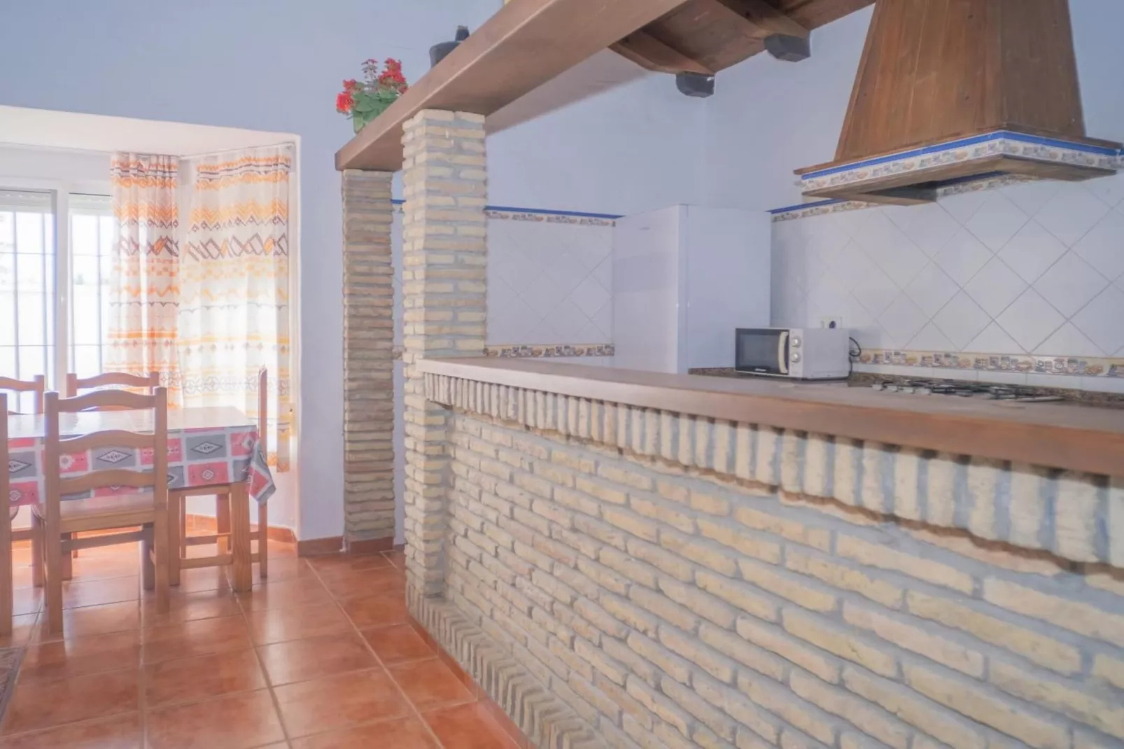 1282-+34630212745-Cuisine