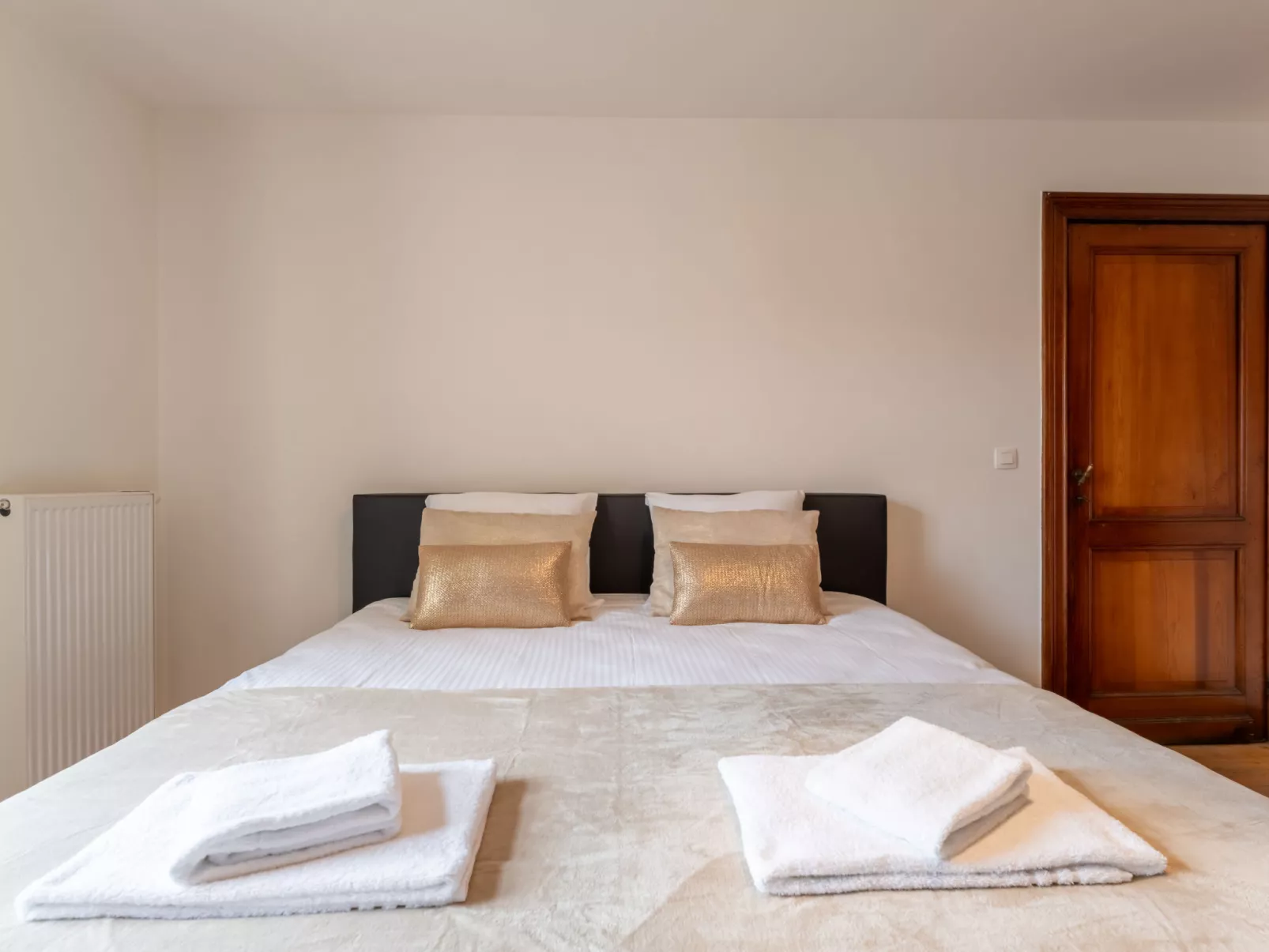 Notre Refuge - Your Belle Époque Escape-Dedans