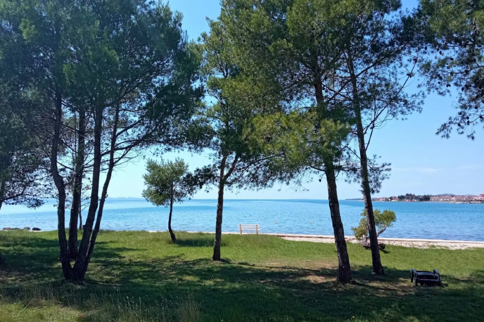 Sea view apartment Privlaka-Gebiete Sommer 1 km