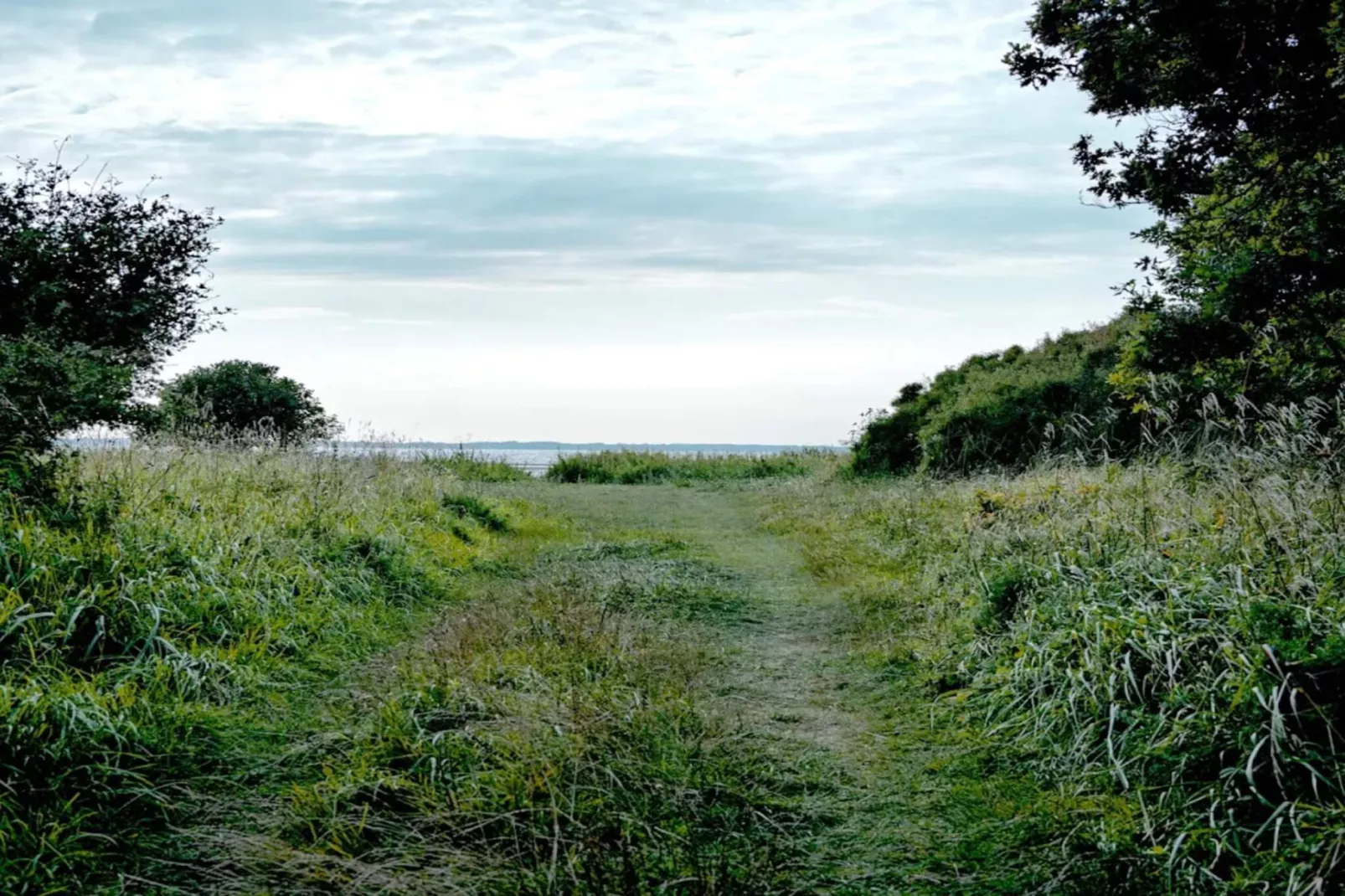 Luxurioser Ruckzug mit Pool -- By Traum Ferienwohnungen-Wasserblick