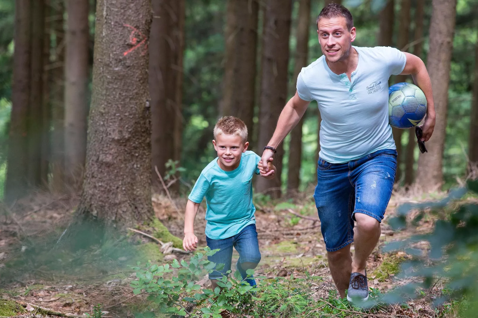 Eifelpark Kronenburger See 8-Parkeinrichtungen