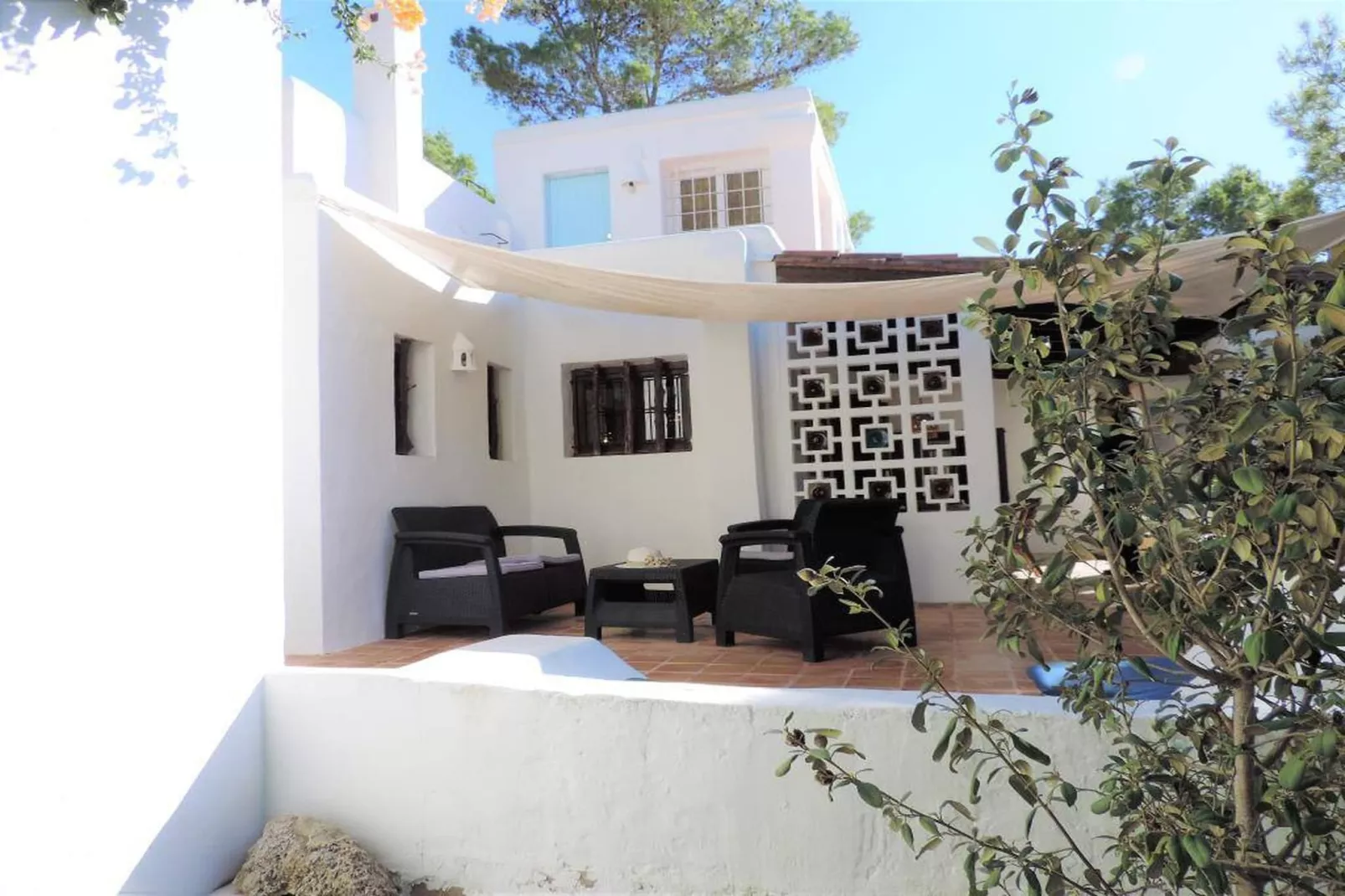 Can Mateu-Terrace balcony